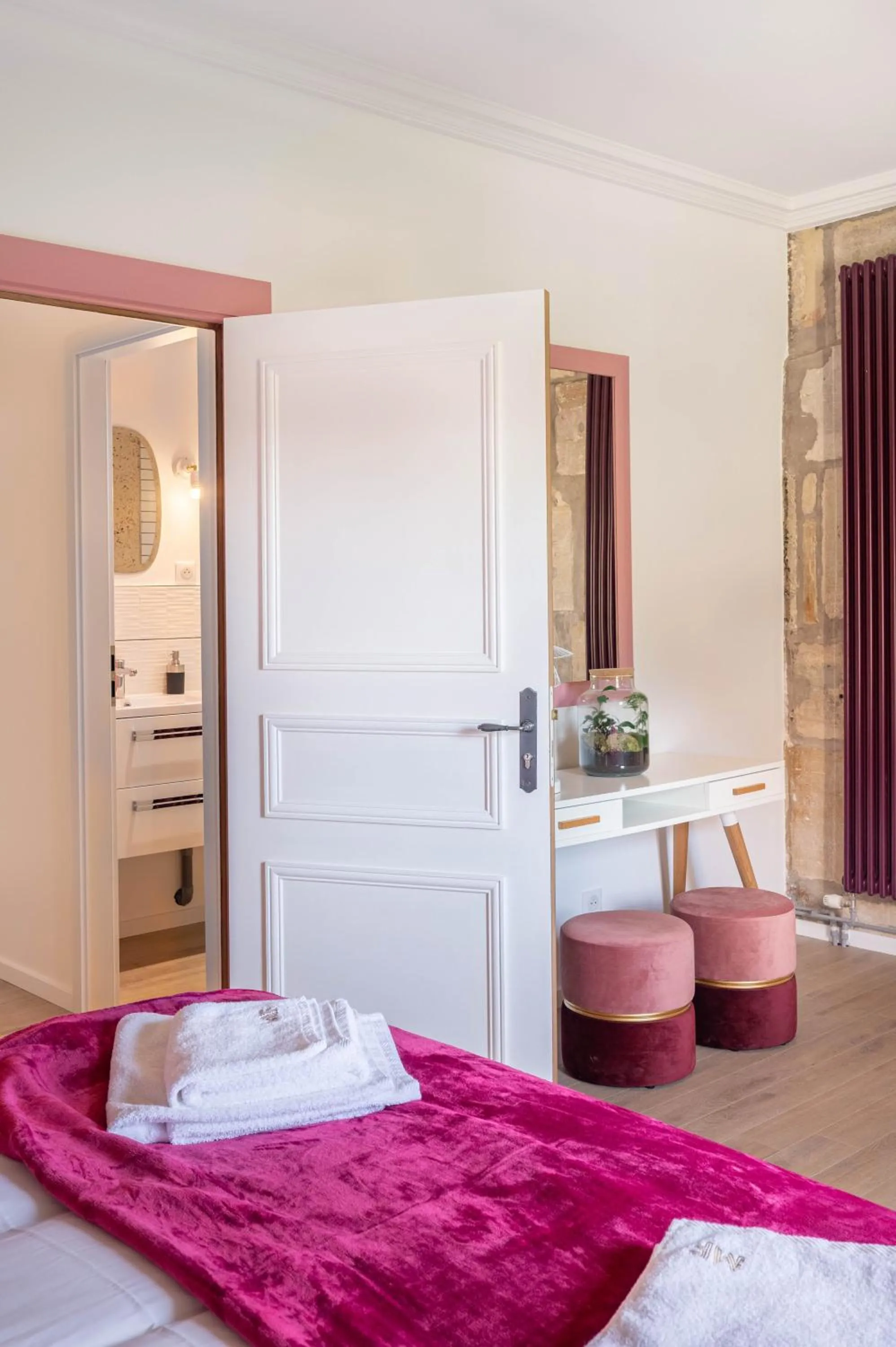 Bedroom, Bed in La Maison Forte