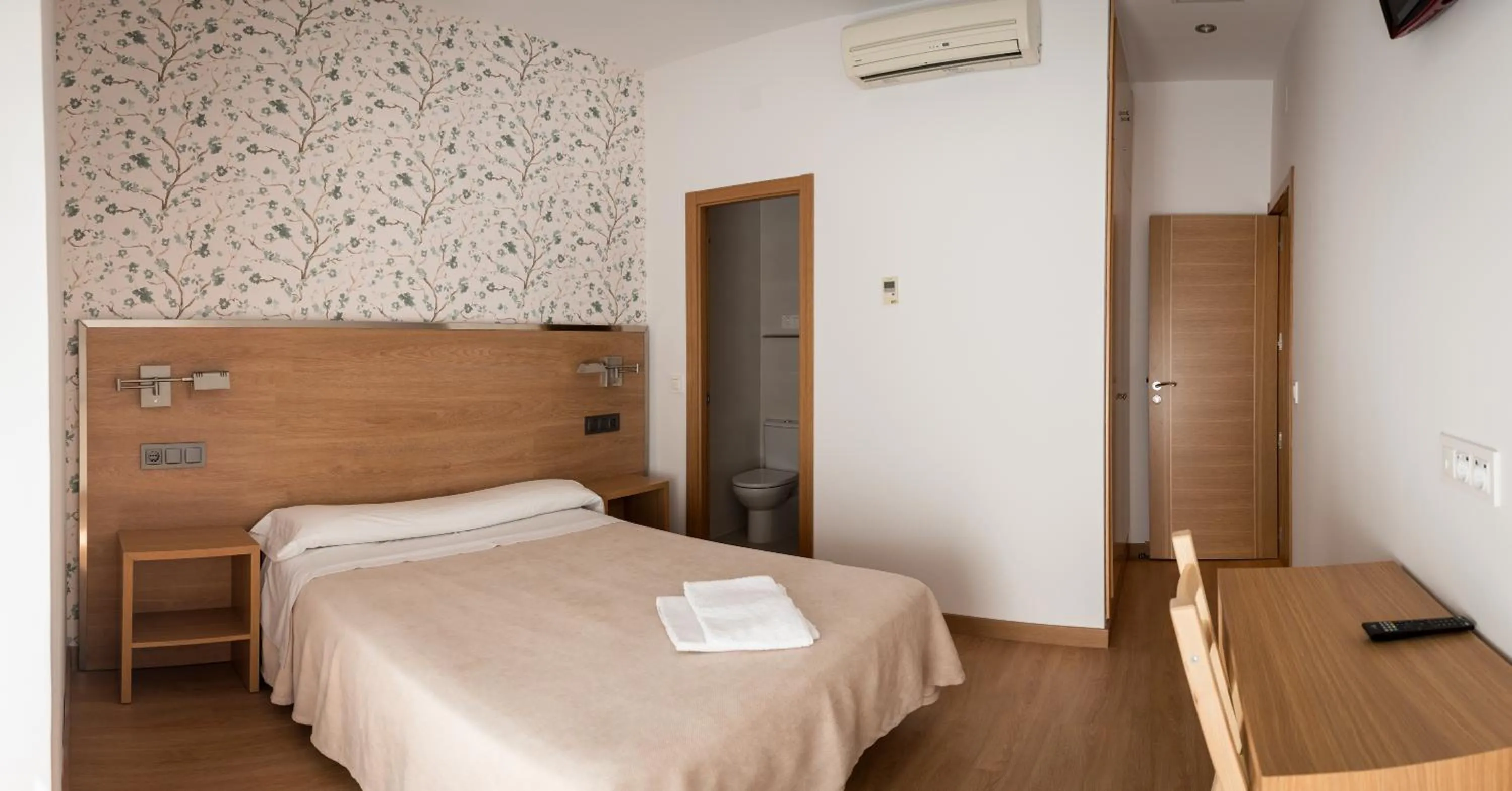 Bed in Hostal San Antonio