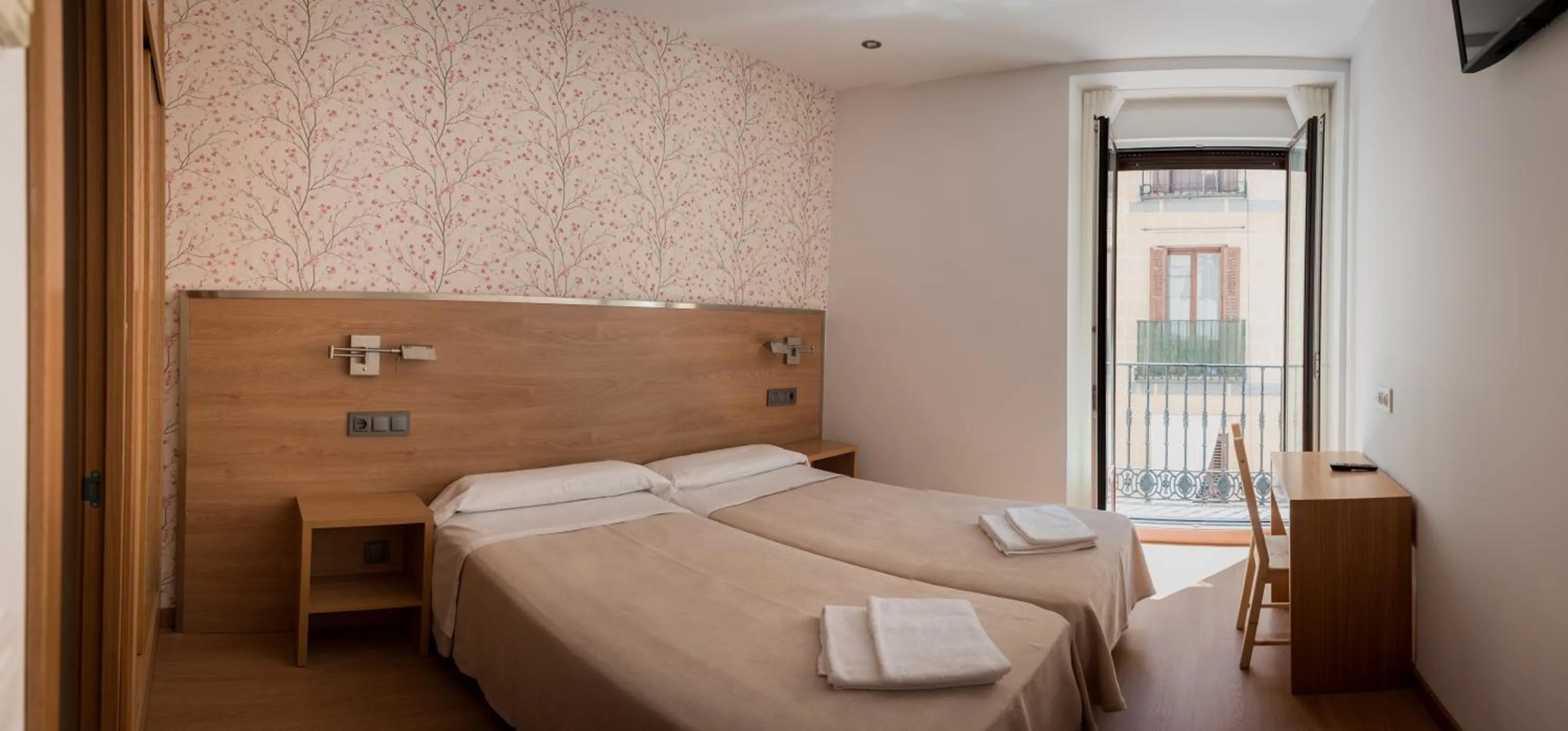 Photo of the whole room, Bed in Hostal San Antonio