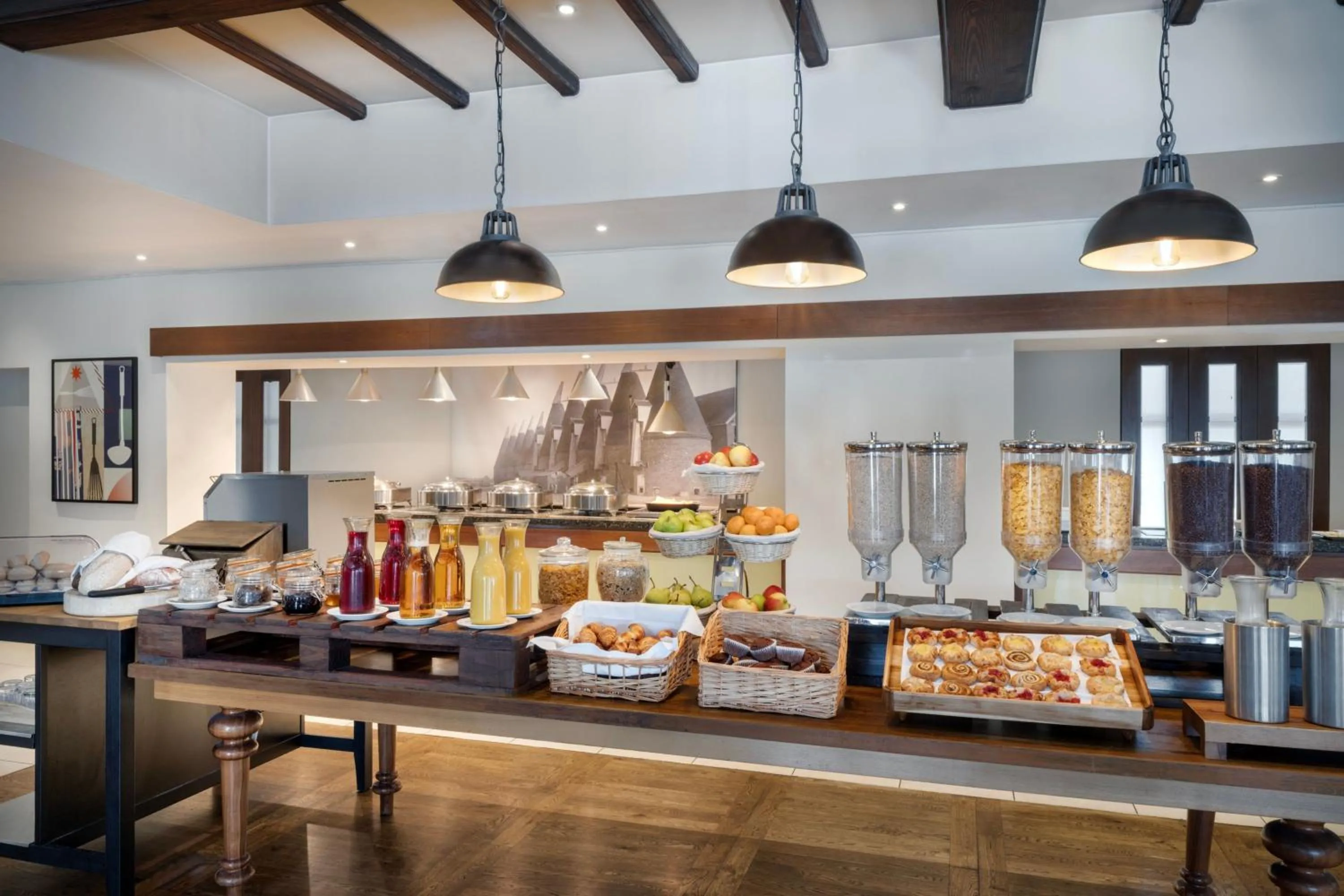 Breakfast in Delta Hotels by Marriott Tudor Park Country Club