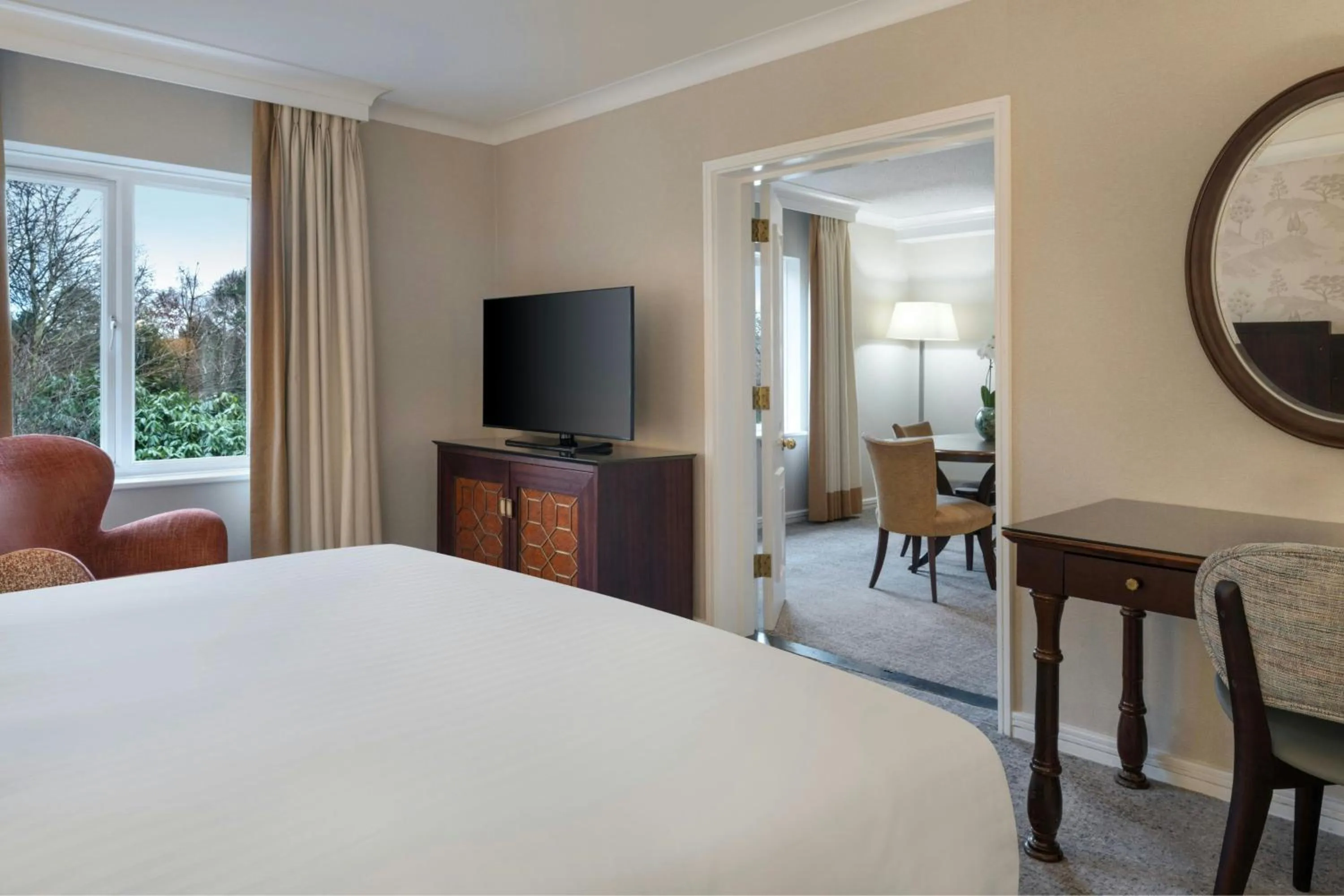 Photo of the whole room, Bed in Delta Hotels by Marriott Tudor Park Country Club