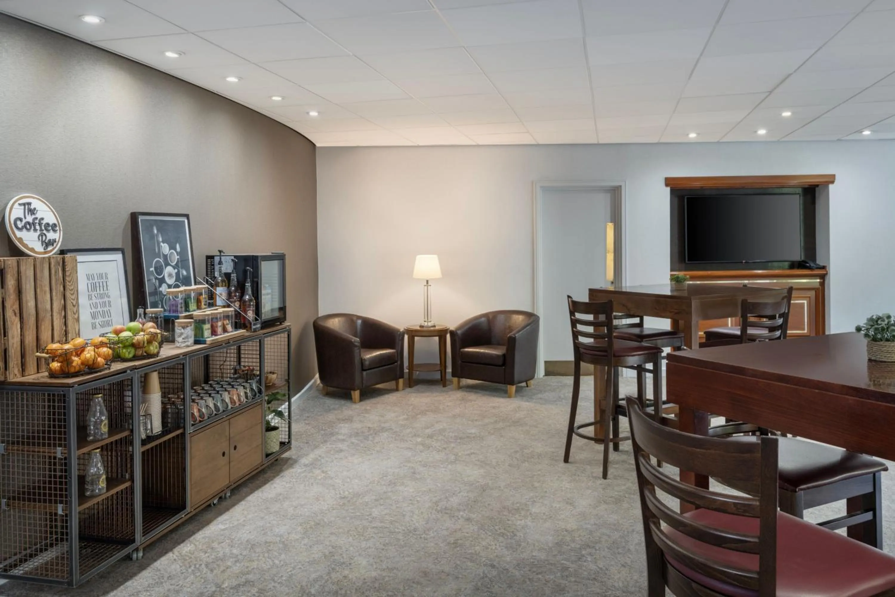 Meeting/conference room in Delta Hotels by Marriott Tudor Park Country Club