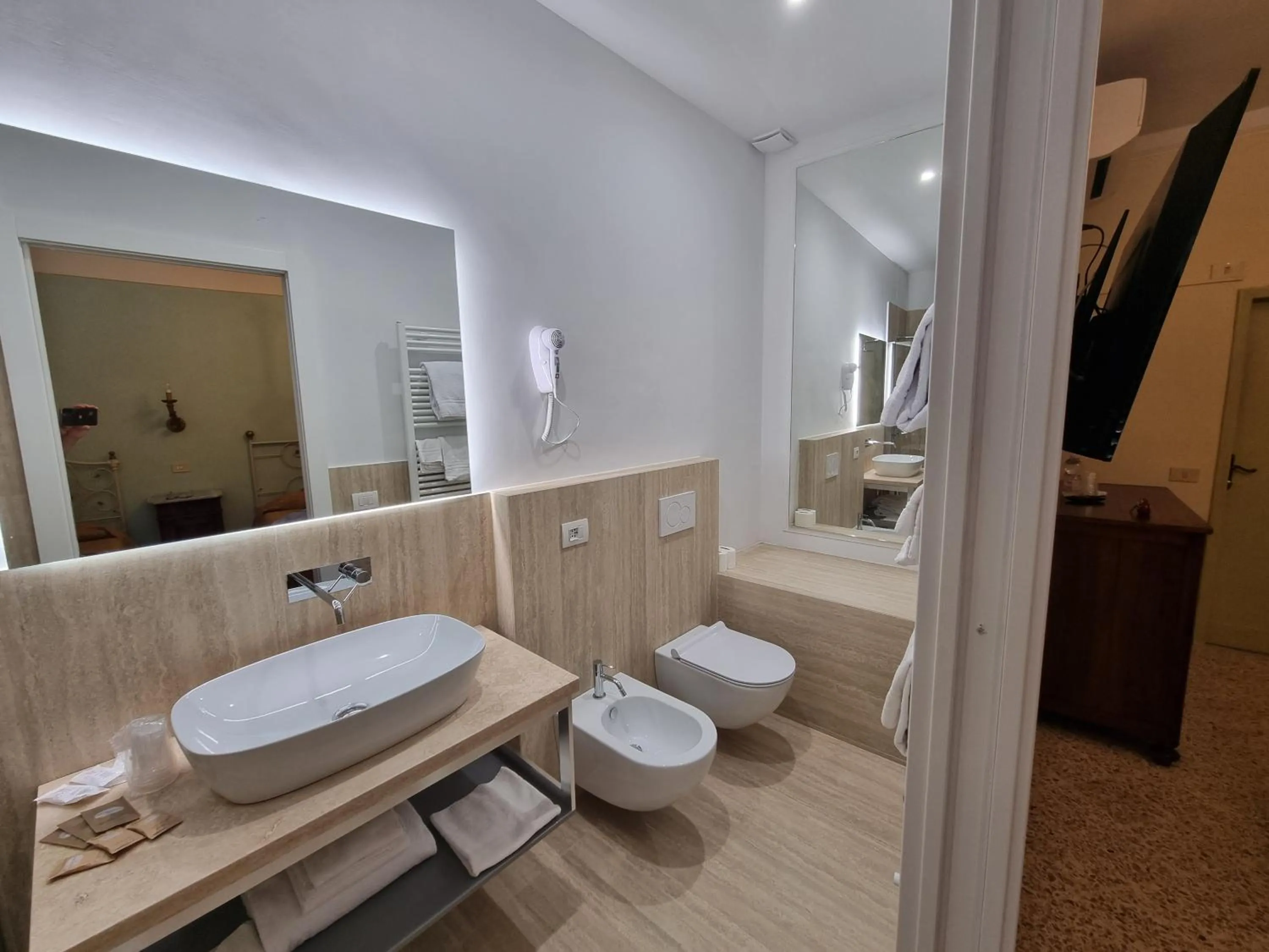 Shower in Albergo Il Marzocco - Hotel dal 1860