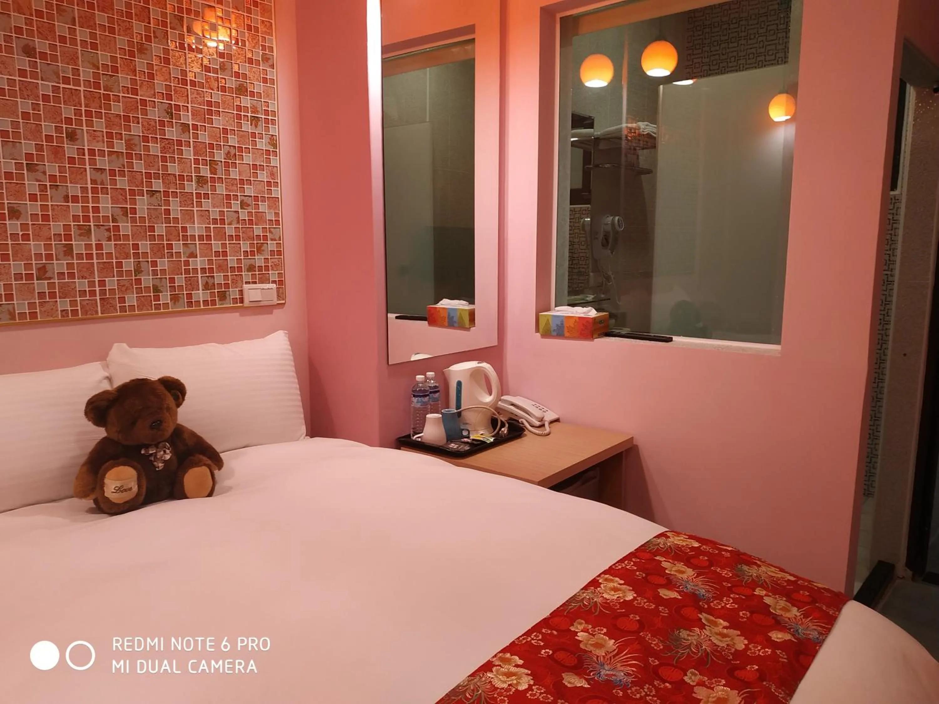 bunk bed, Bed in Sun Moon Lake Crown Yu Hotel