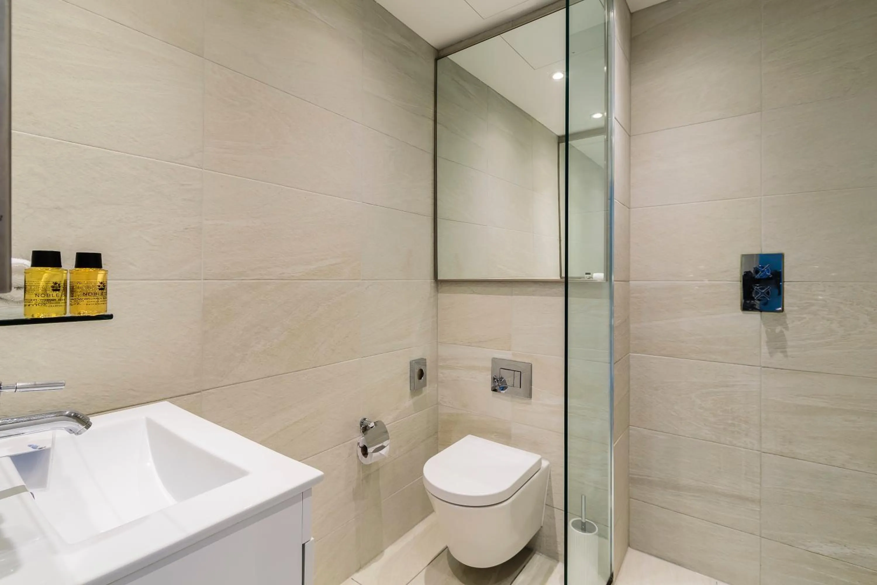 Shower in The Knaresborough by Nestor