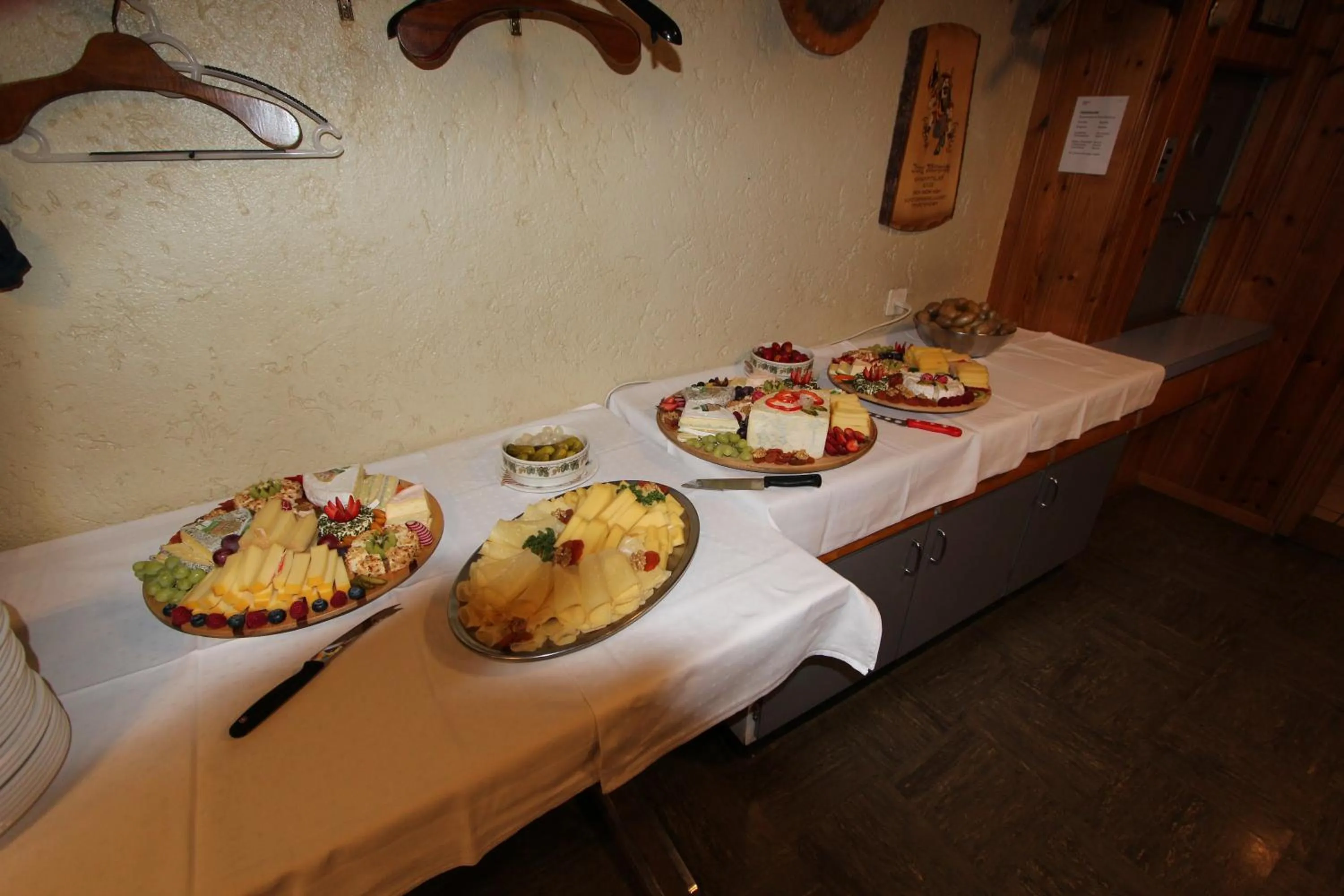 Meals in Hotel-Restaurant Alpina