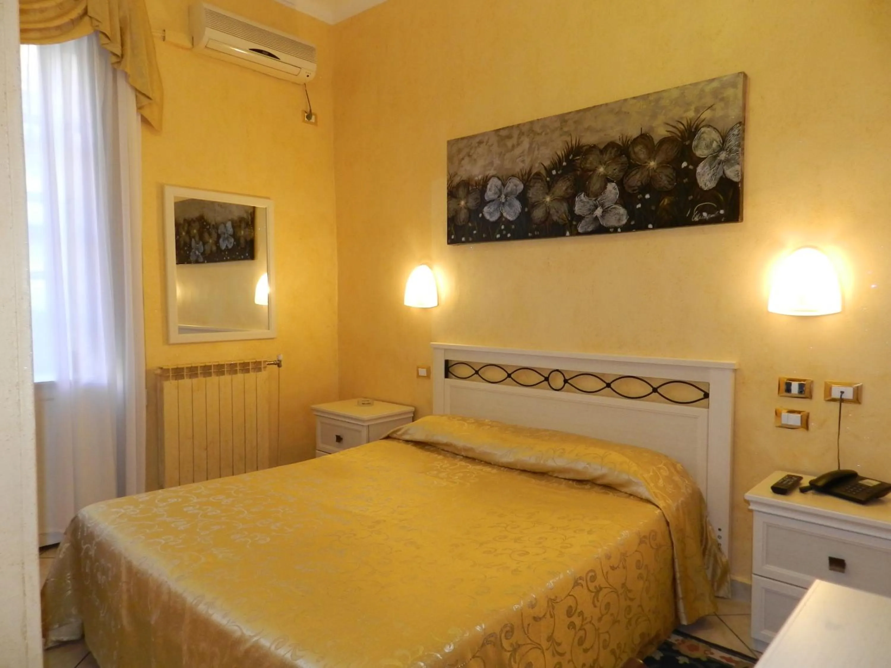 Photo of the whole room, Bed in Appartamenti Valdocco