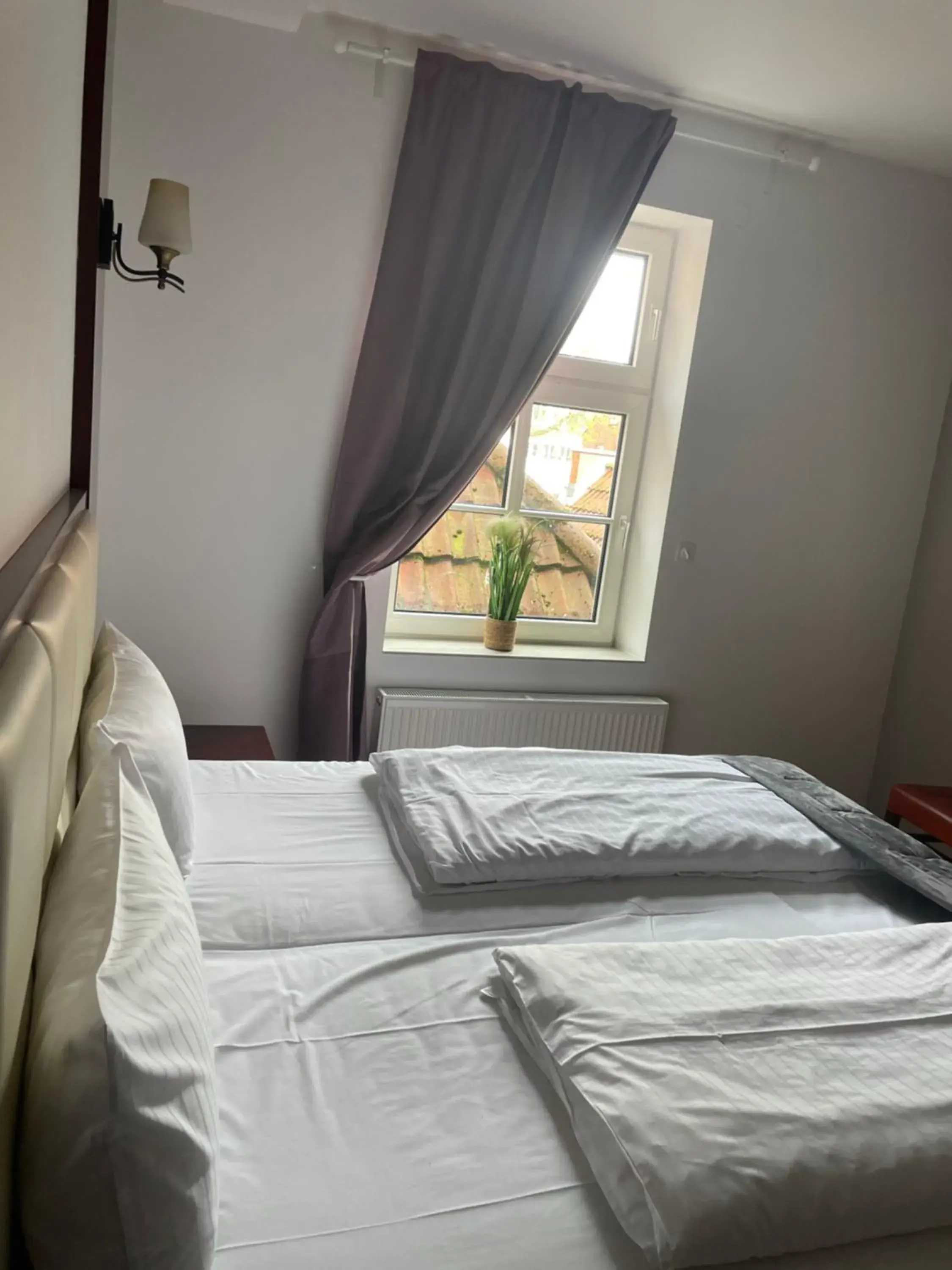 Budget Double Room in Hotel Melissa Budget Double Room in Hotel Melissa