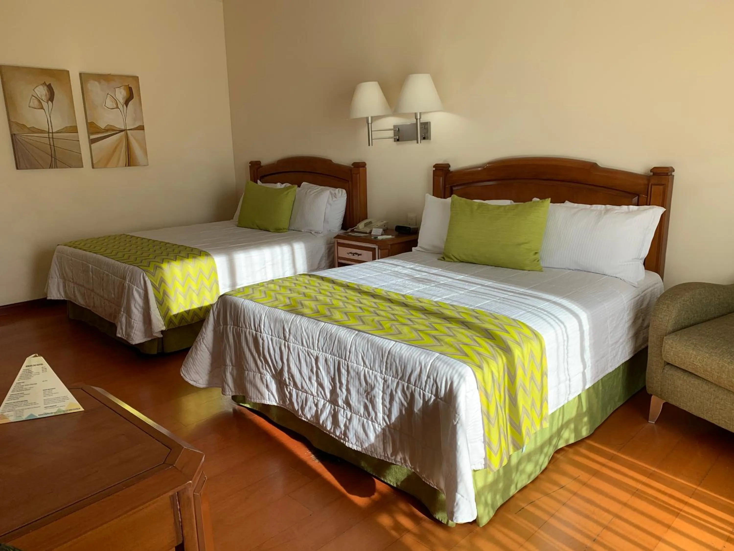 Bed in Hotel Villa Florida Puebla