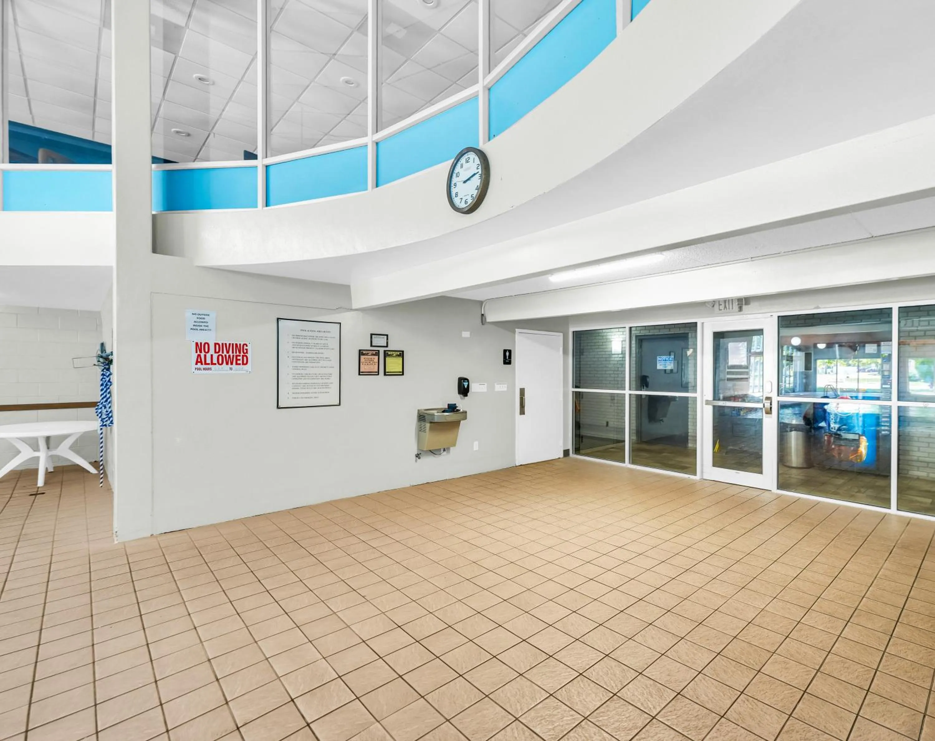 Area and facilities in Eastlake Suites Hotel & Conference Center By OYO Urbana