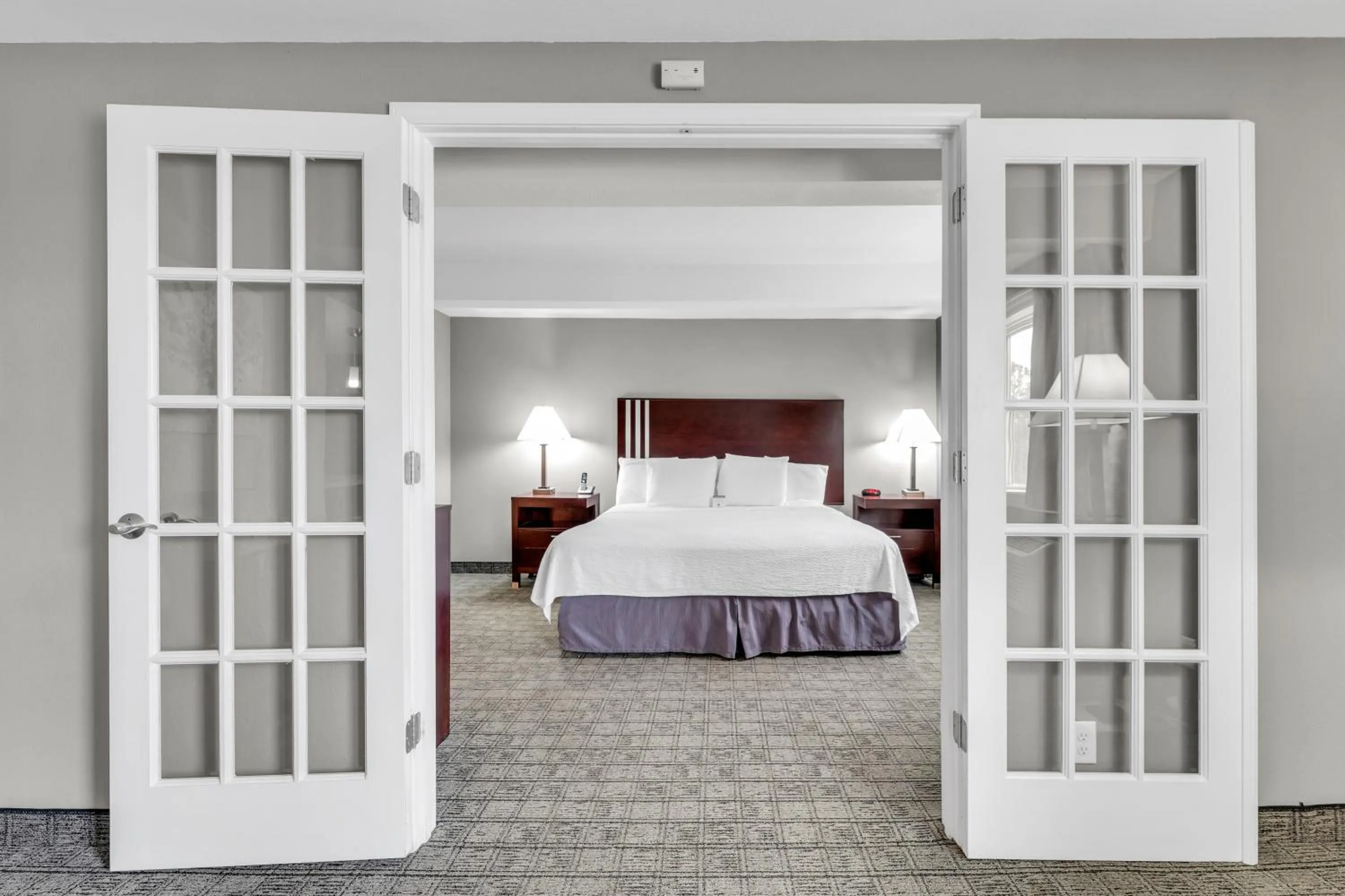 Bedroom, Bed in Eastlake Suites Hotel & Conference Center By OYO Urbana