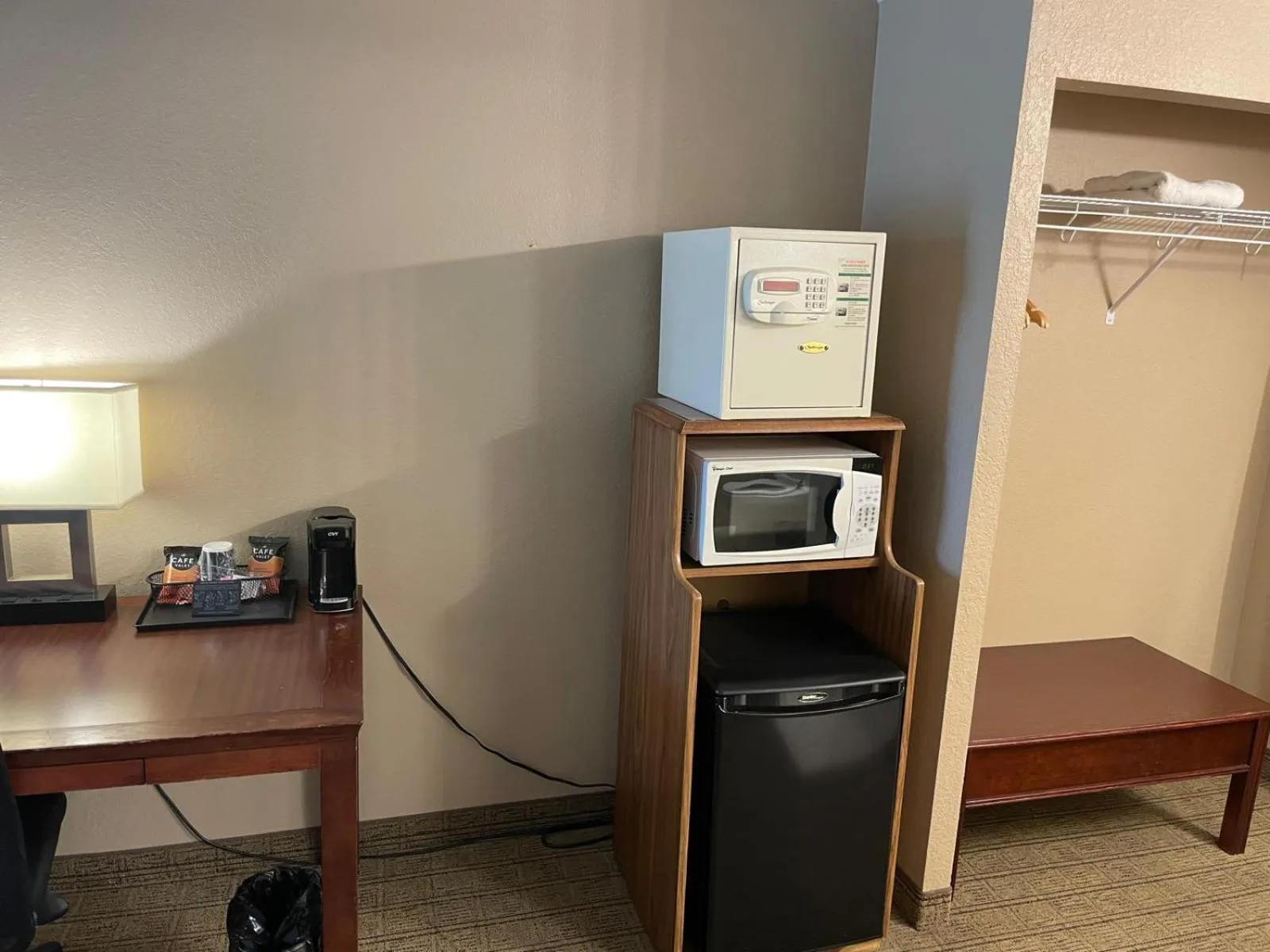 Area and facilities in Eastlake Suites Hotel & Conference Center By OYO Urbana