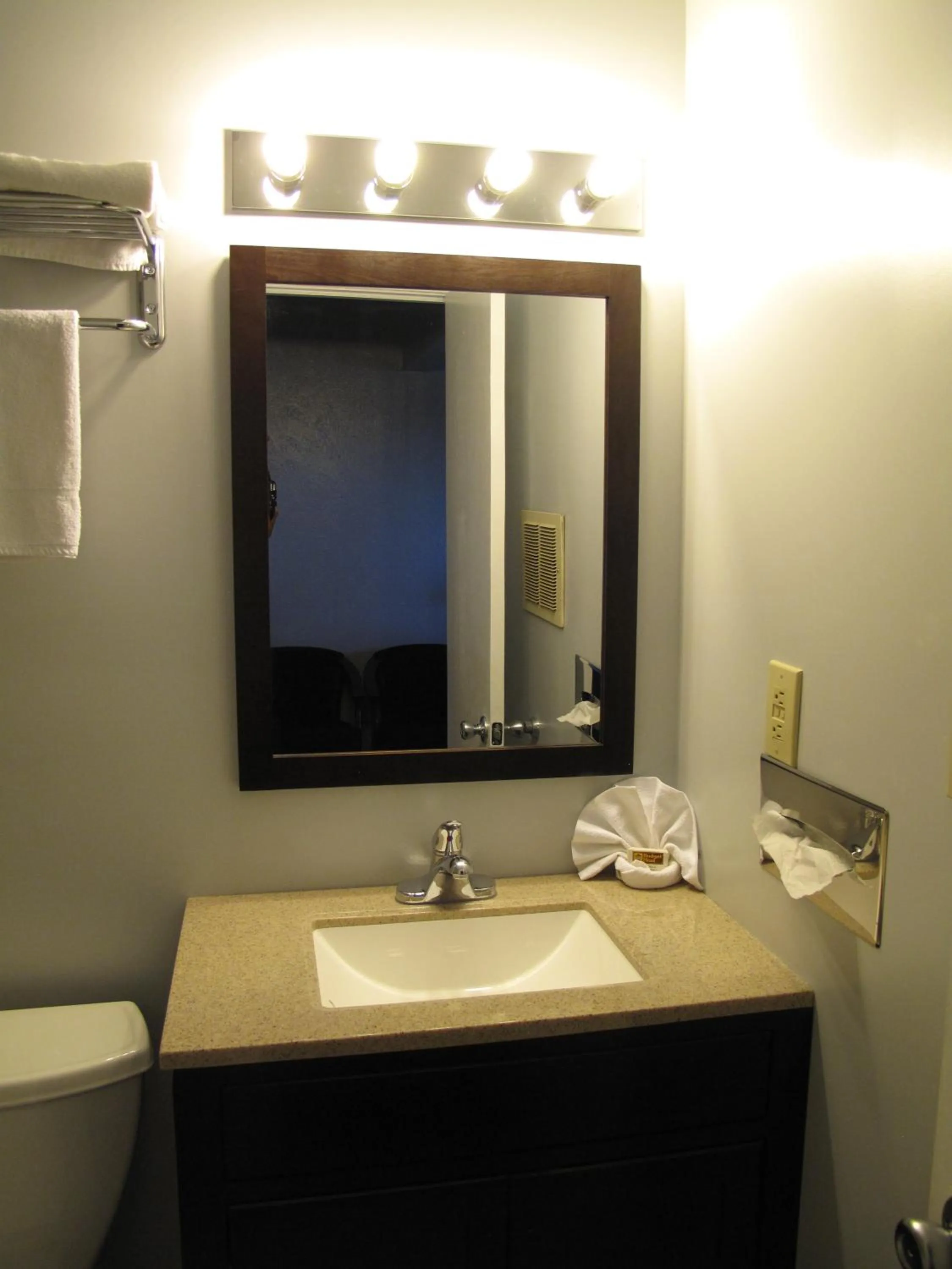 West Inn NAU - Downtown Flagstaff