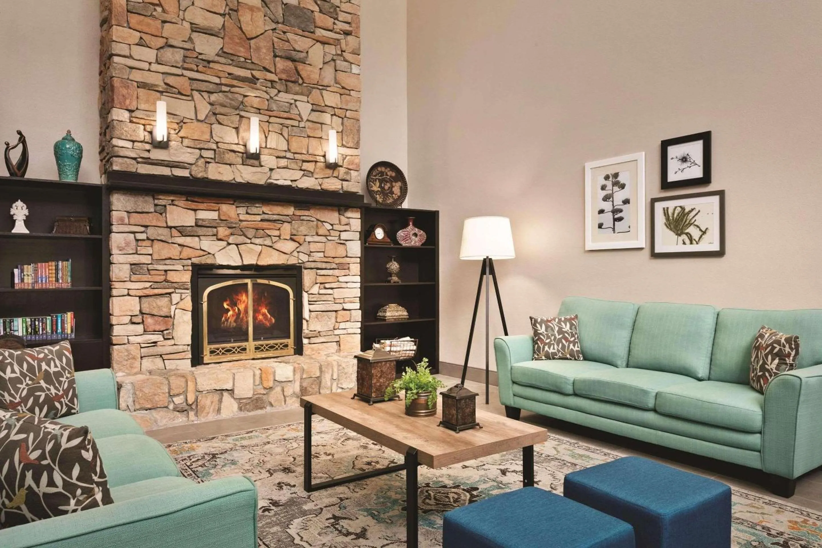 Lobby or reception in Country Inn & Suites by Radisson, Tampa-Brandon, FL