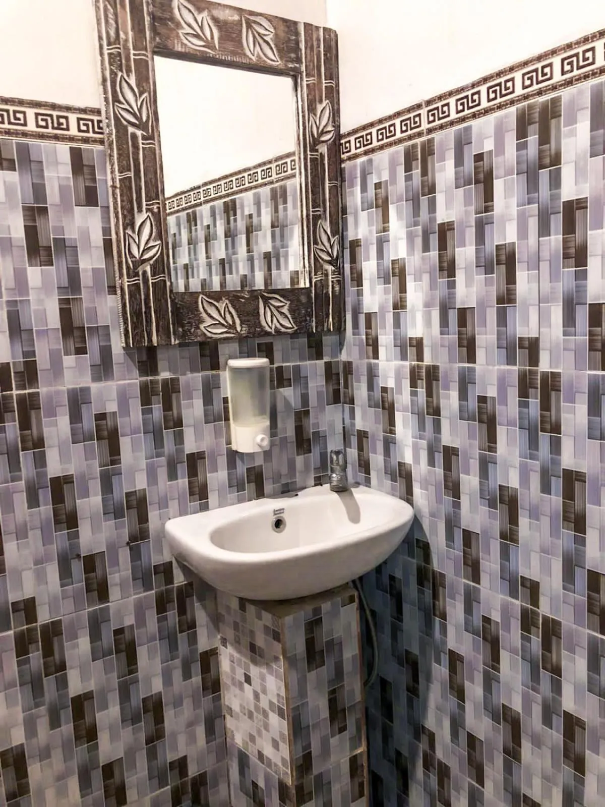 Bathroom in Kubu Sental Cottage