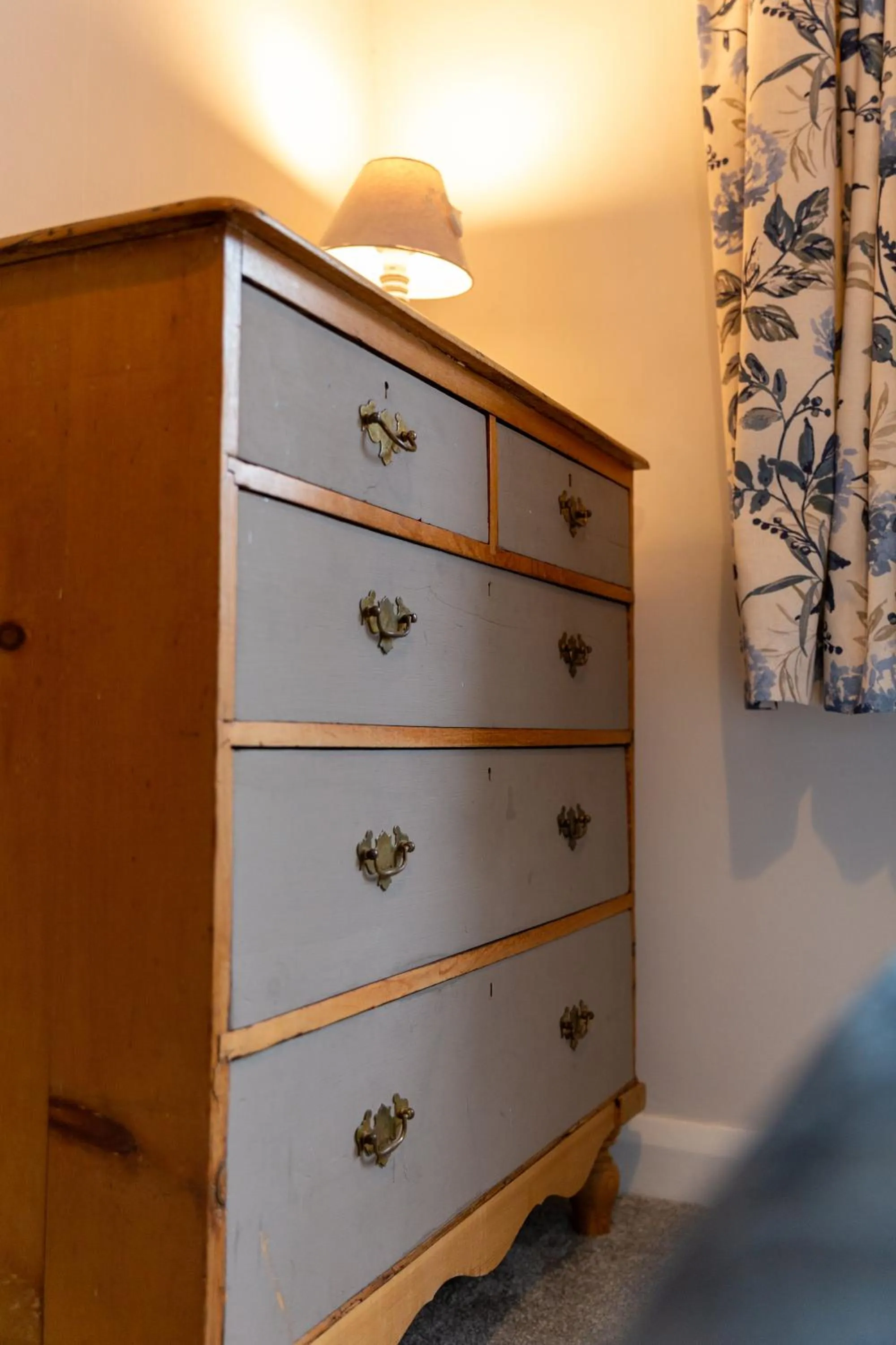 Bedroom in The Lower Buck Inn
