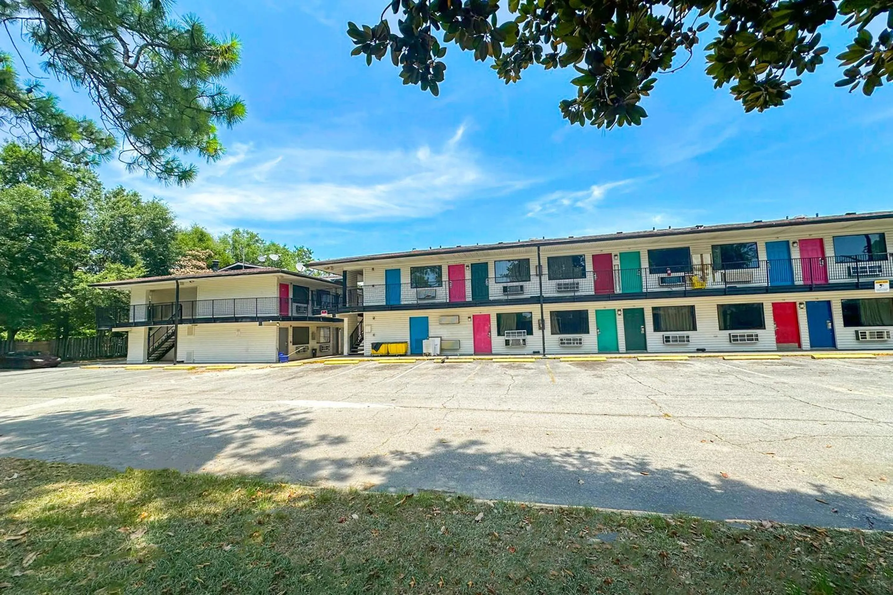 Facade/entrance in Luxury Inn By OYO Albany