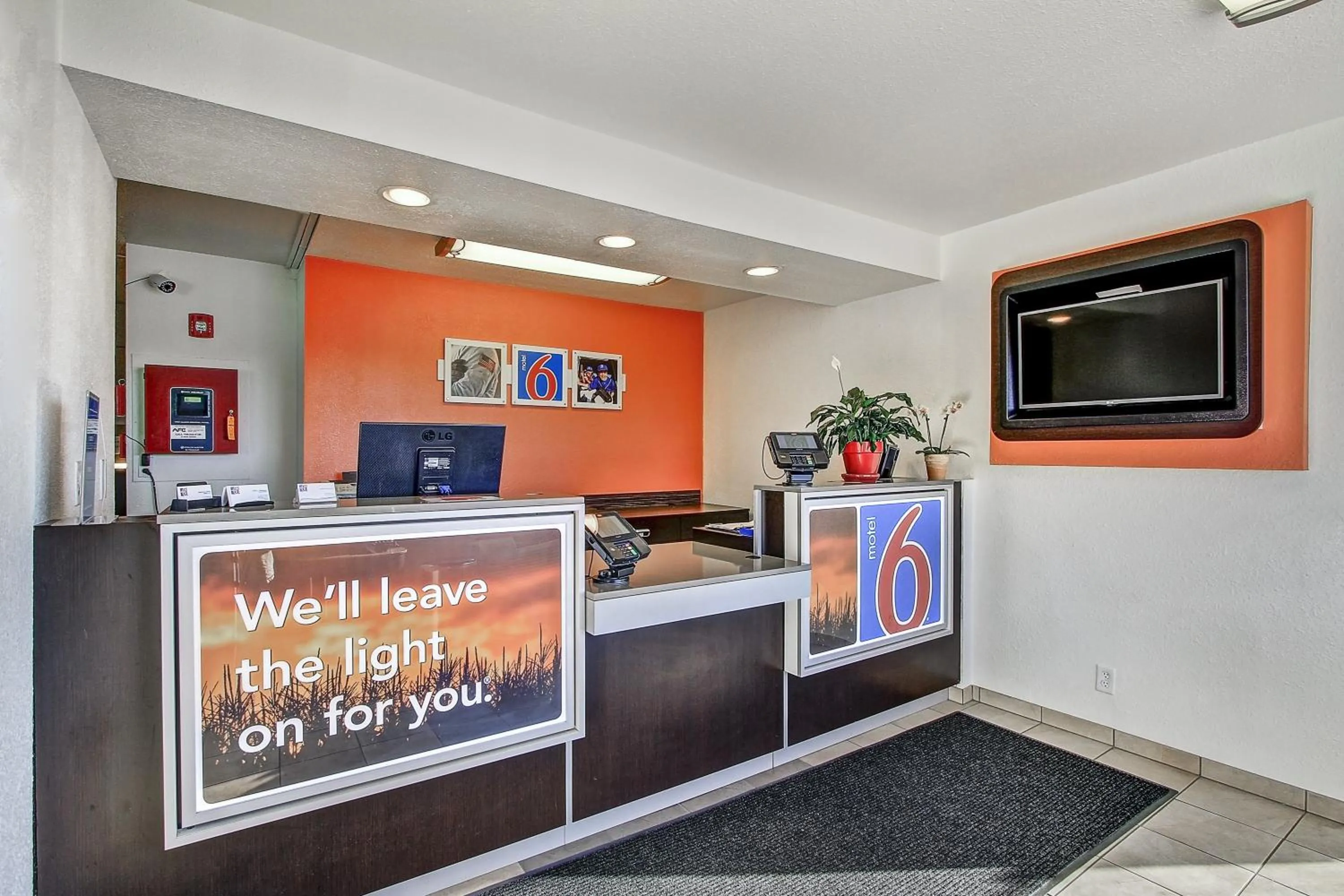 Lobby or reception in Motel 6-Green Bay, WI