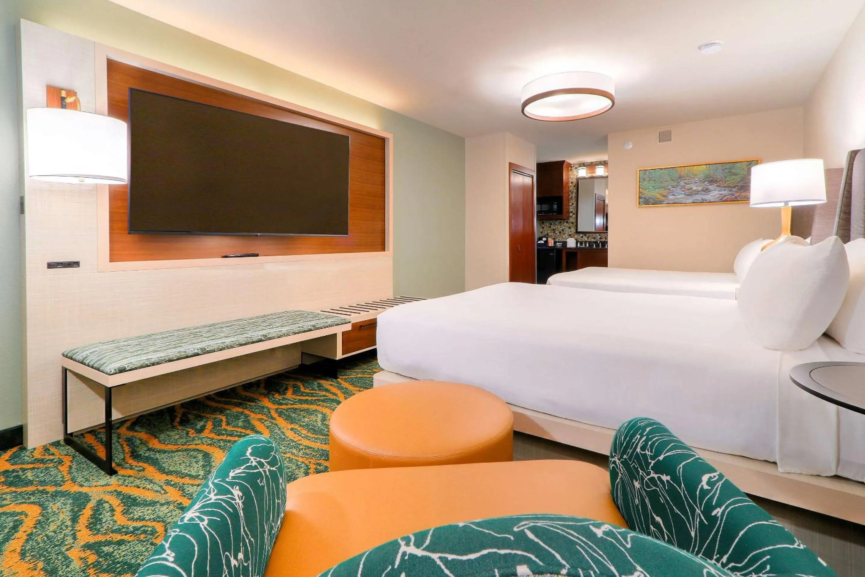 Bedroom, Bed in Quality Inn Near the Island Pigeon Forge