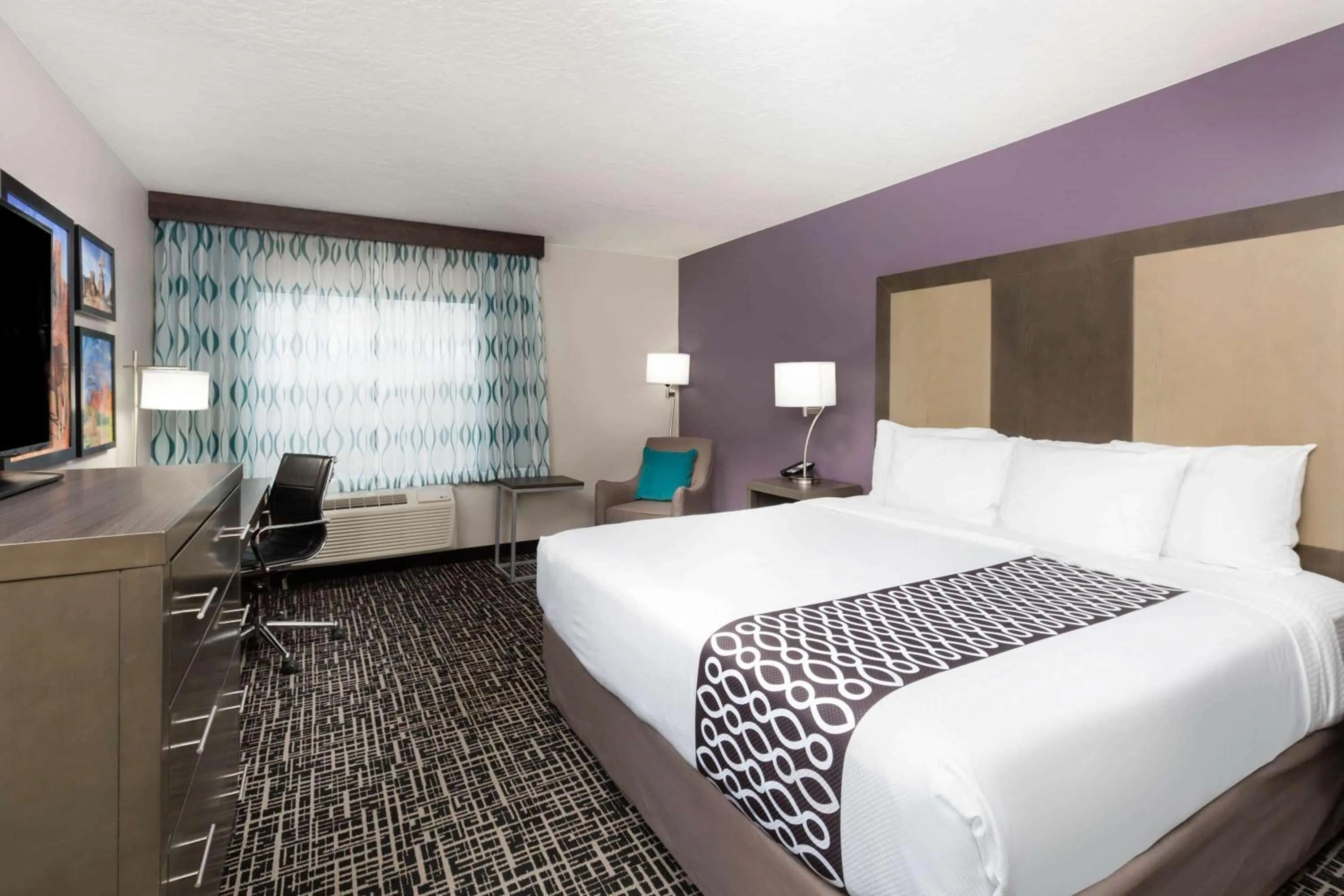 Photo of the whole room, Bed in La Quinta by Wyndham Kanab