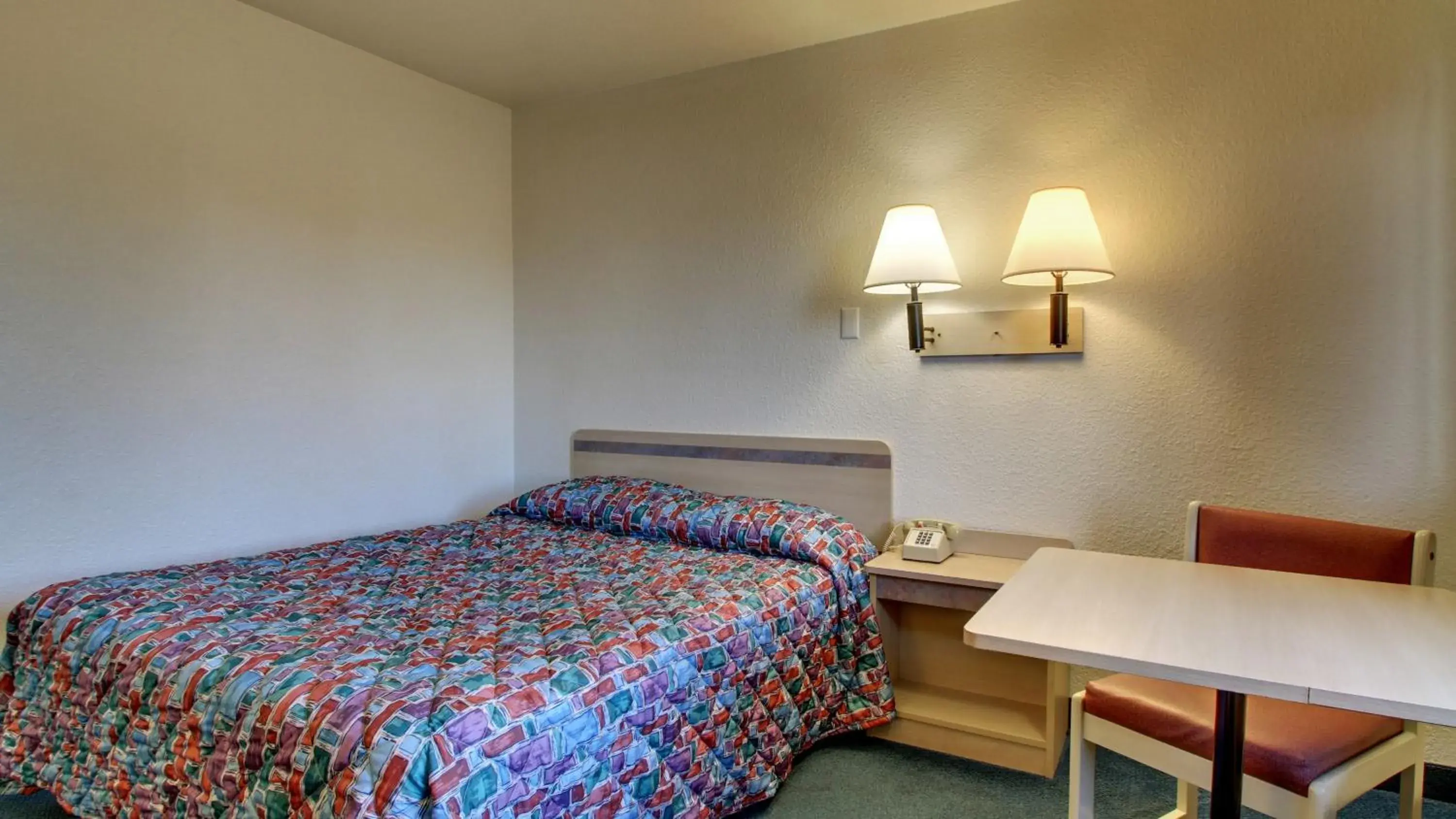 Double Room - Disability Access - Non-Smoking in Motel 6-Owensboro, KY Double Room - Disability Access - Non-Smoking in Motel 6-Owensboro, KY