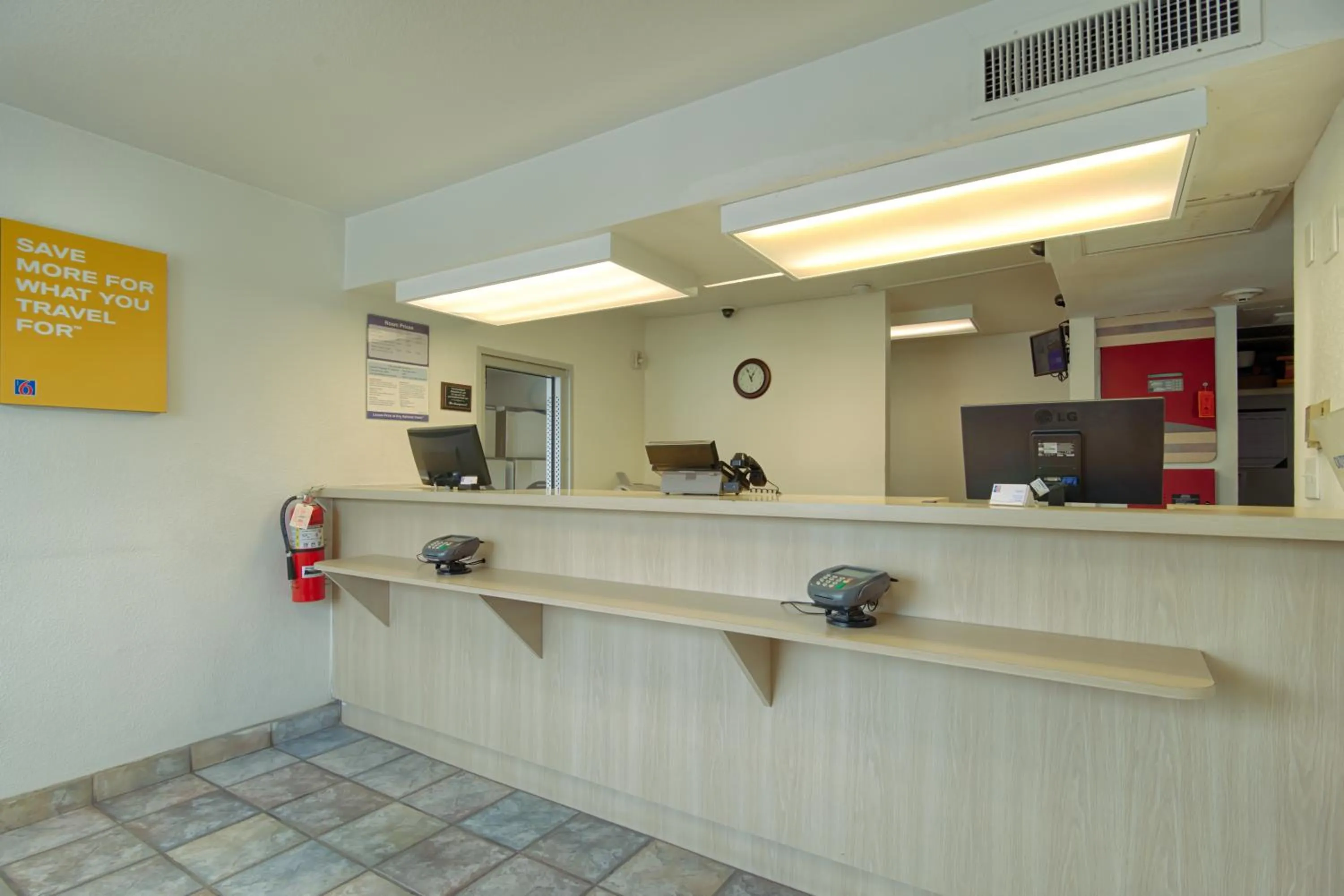 Lobby or reception in Motel 6-Winnemucca, NV