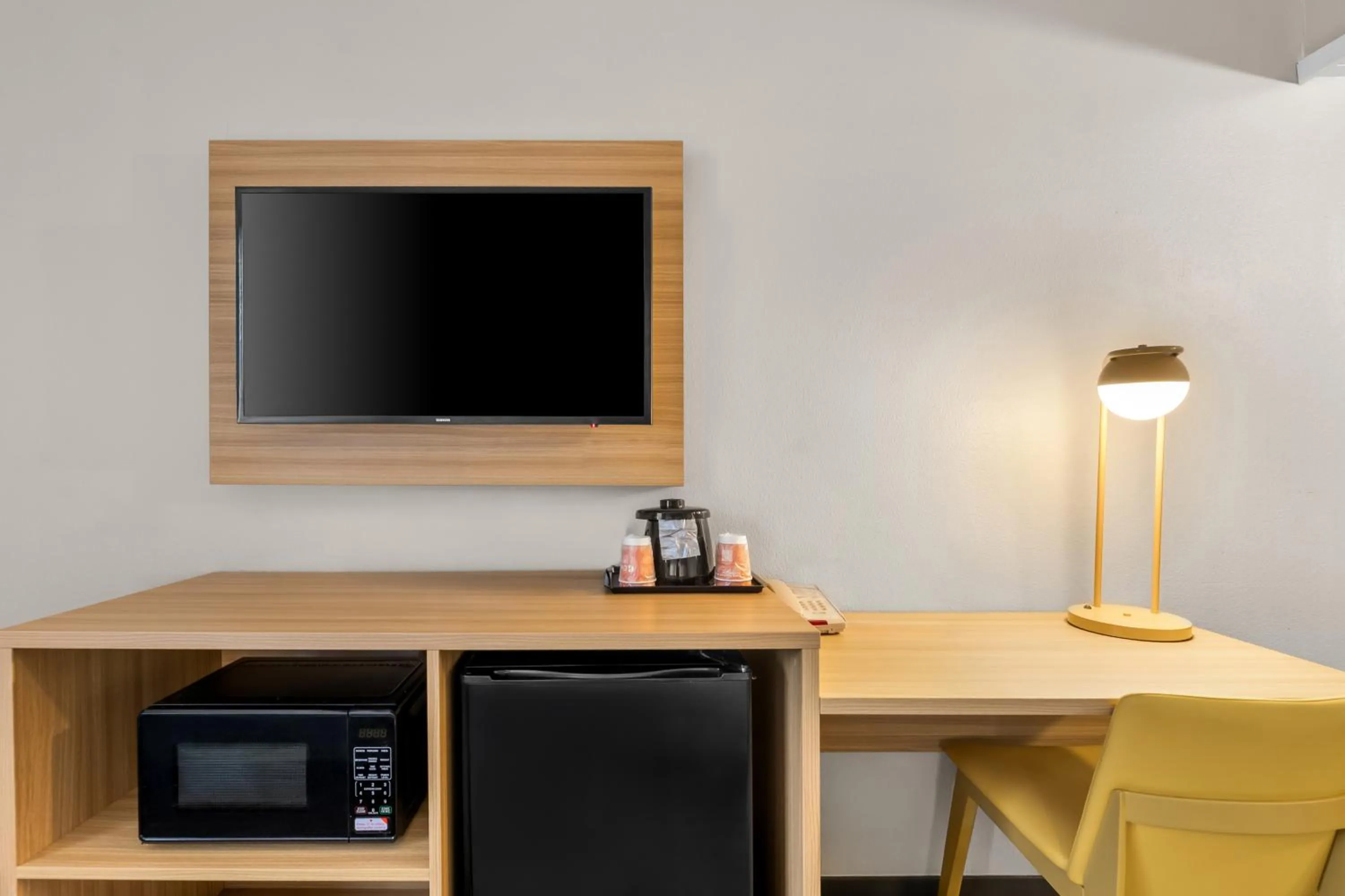 minibar in Park Inn by Radisson, Winnemucca