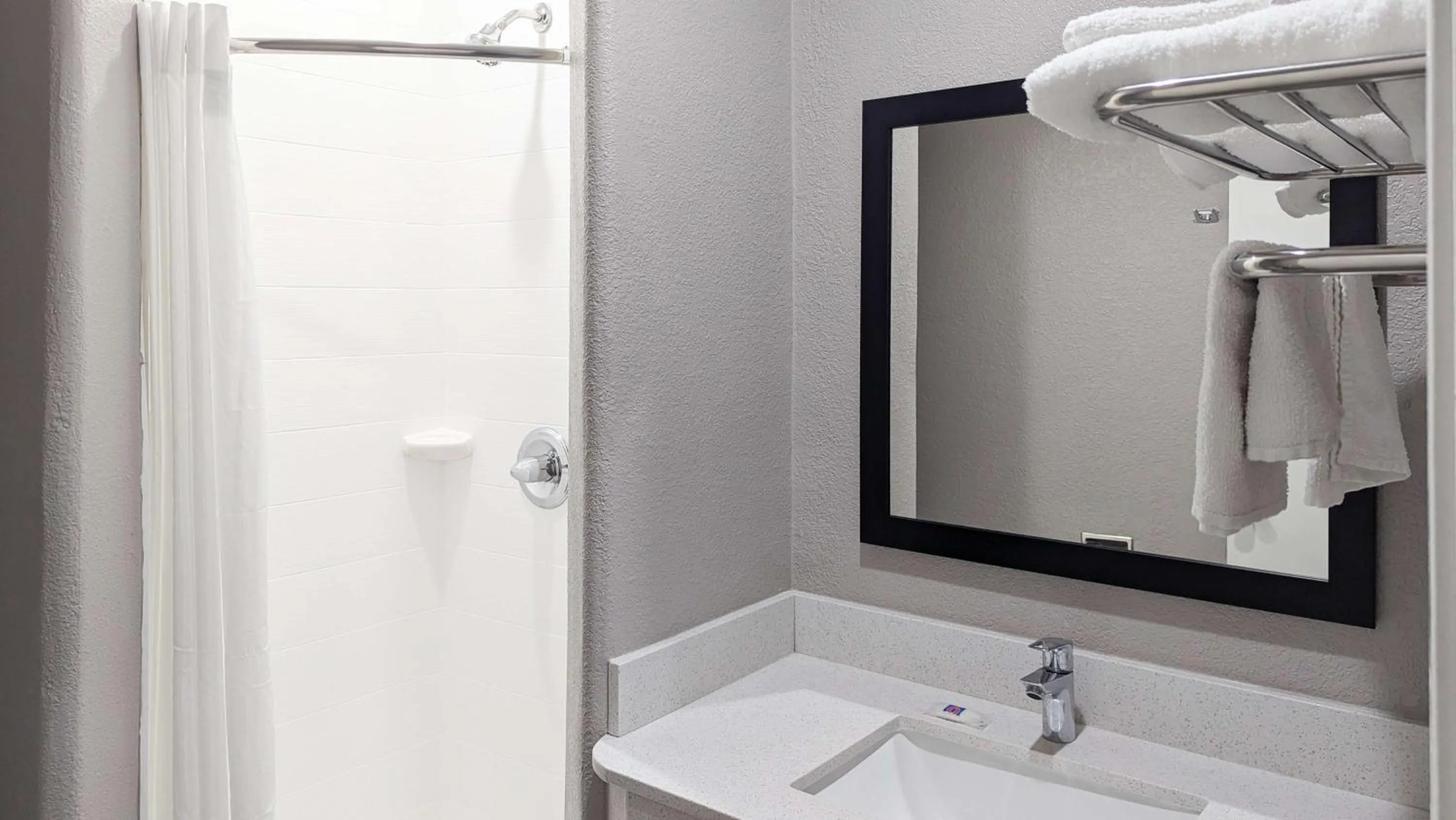 Bathroom in Motel 6-Victoria, TX