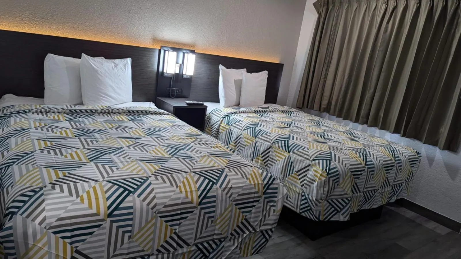 Bed in Motel 6-Victoria, TX