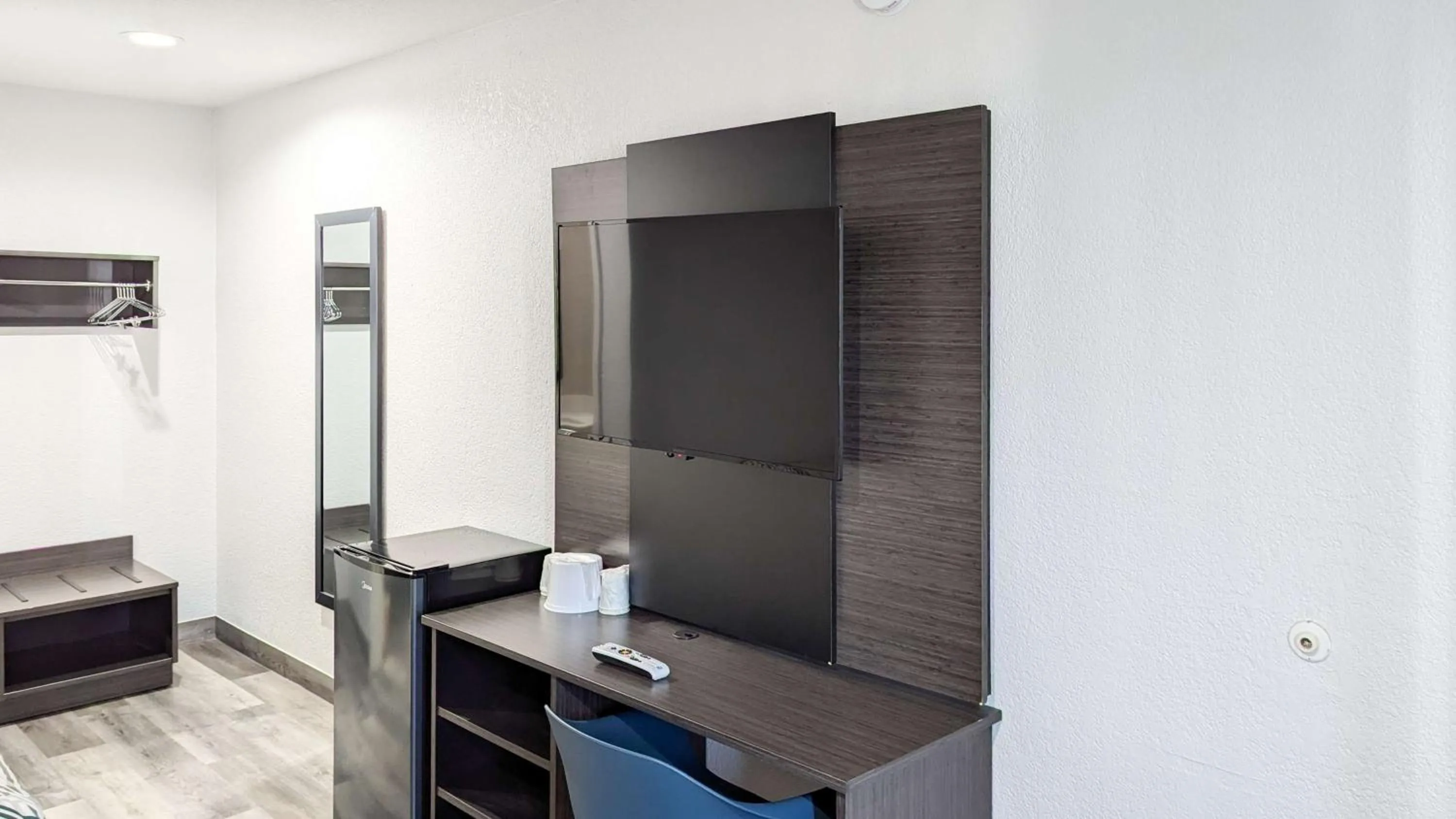 Other in Motel 6-Victoria, TX