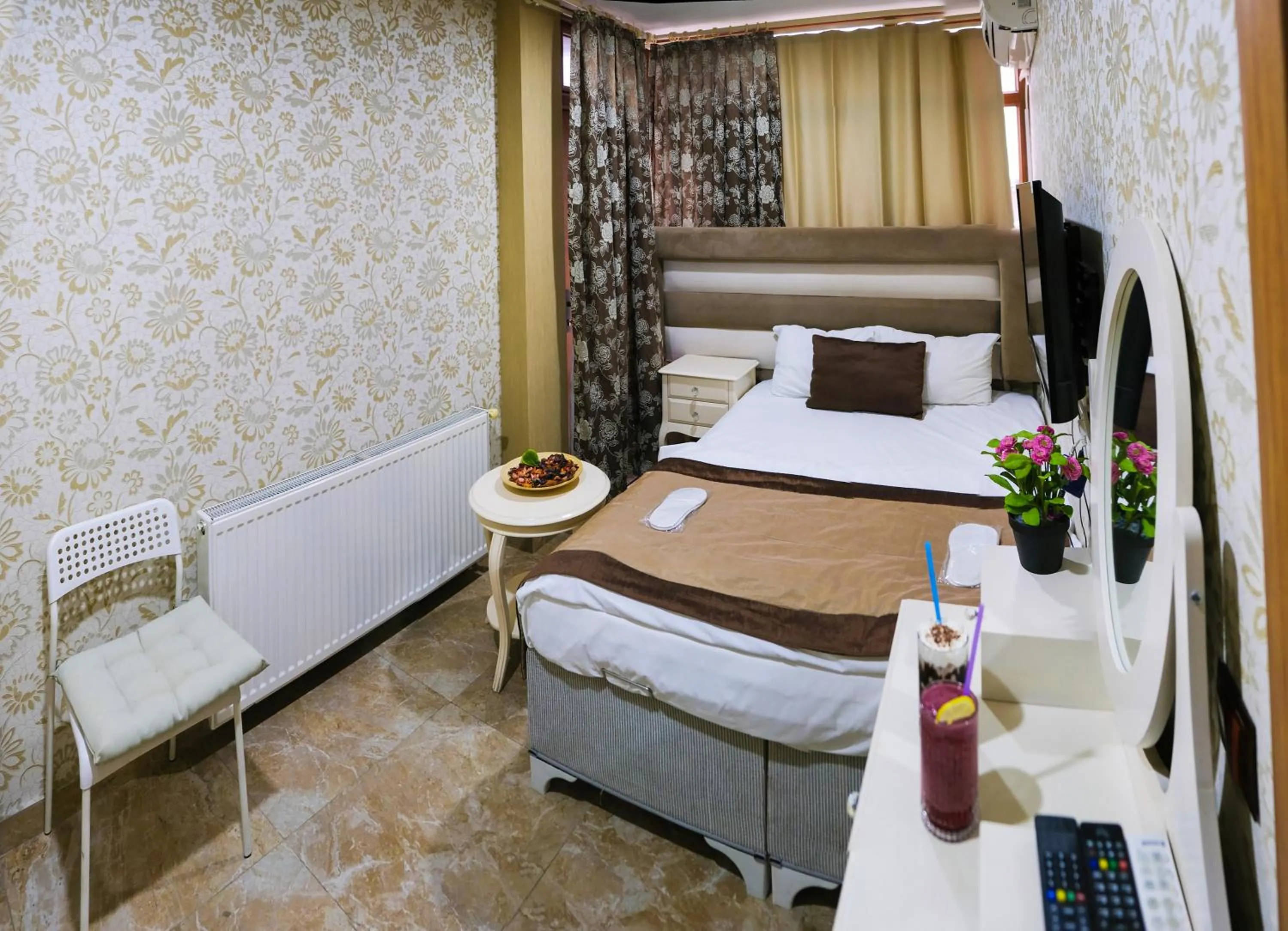 Bed in Florya House Hotel
