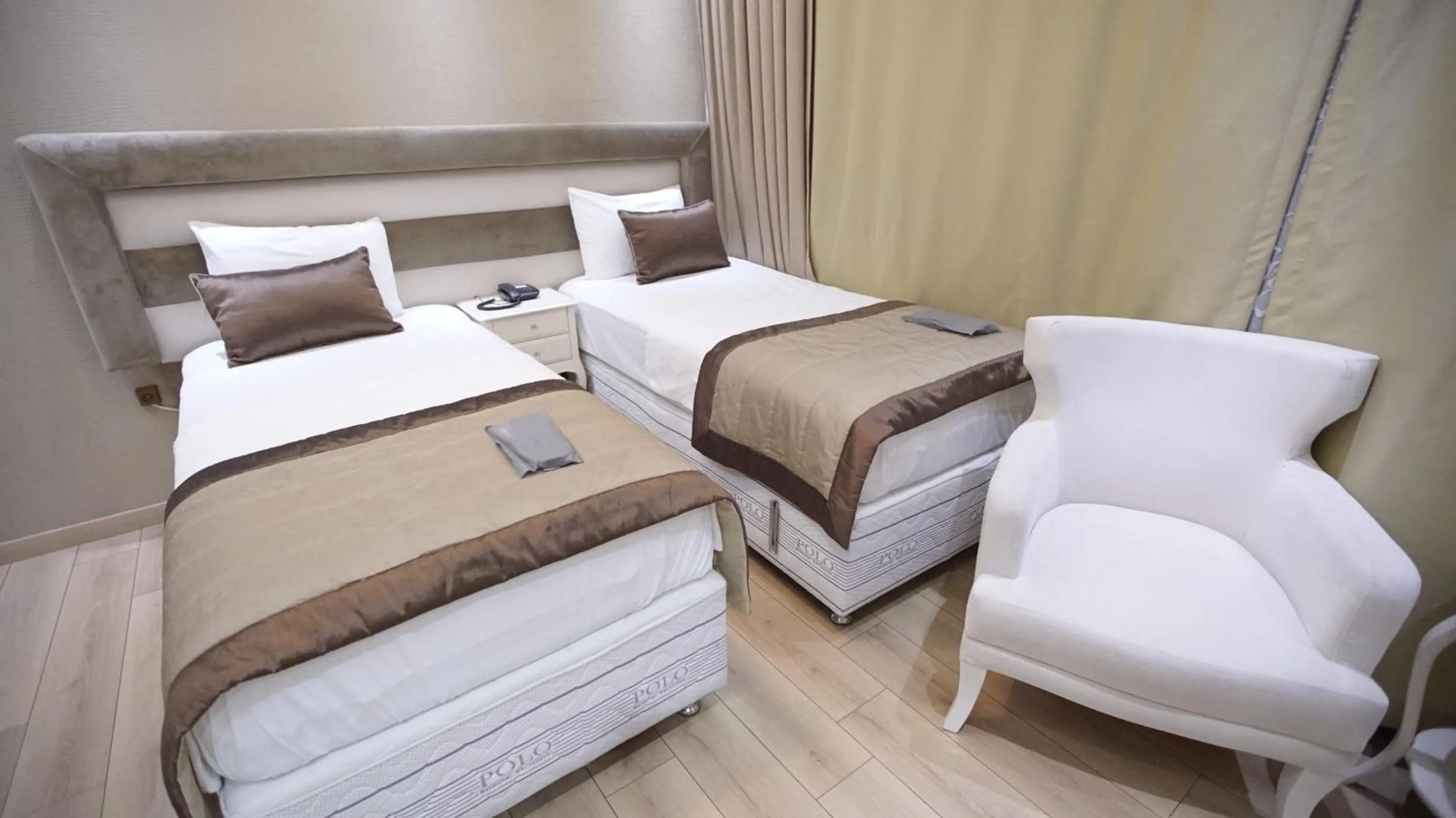 Photo of the whole room, Bed in Florya House Hotel