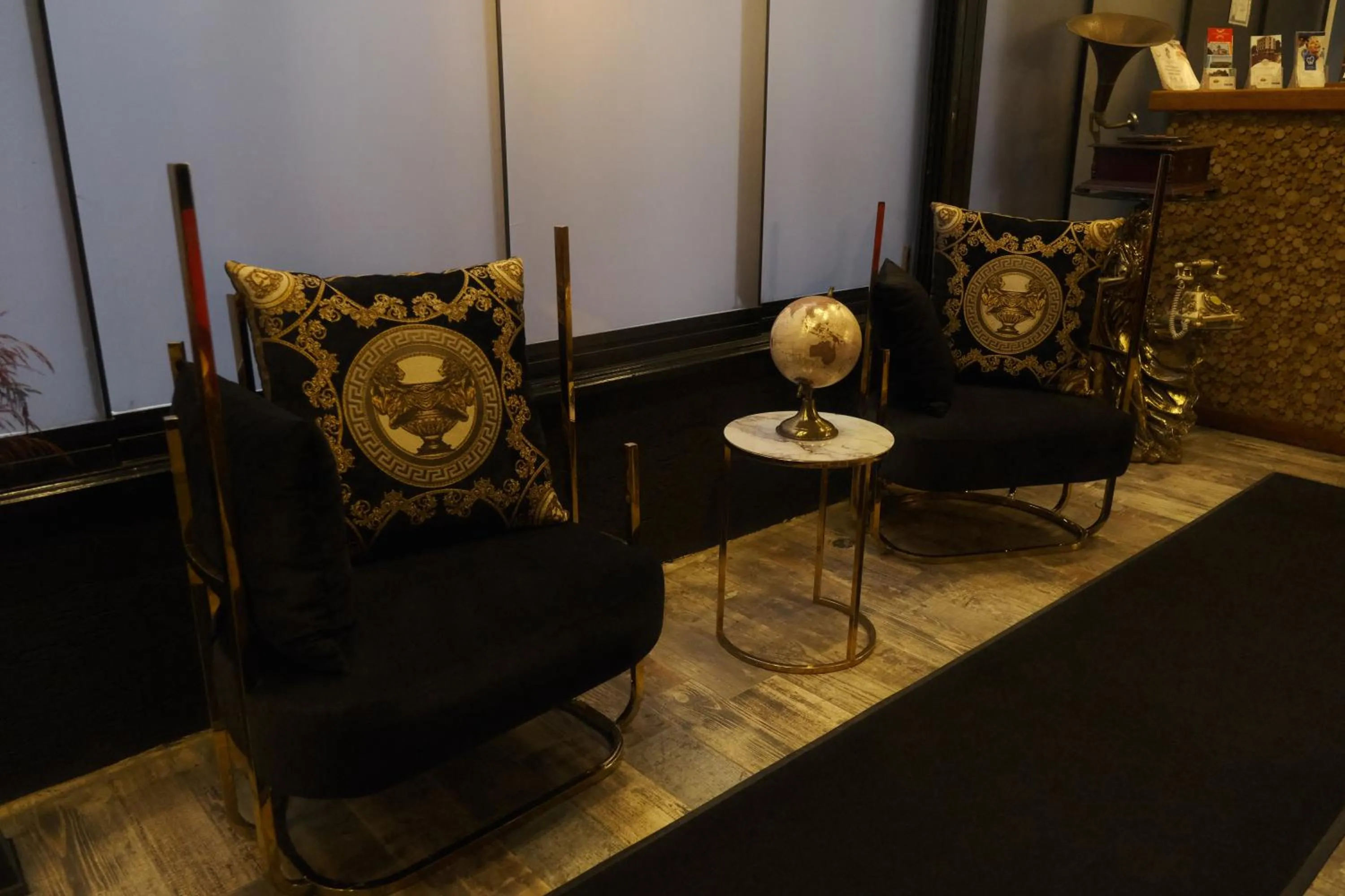 Seating area in Florya House Hotel