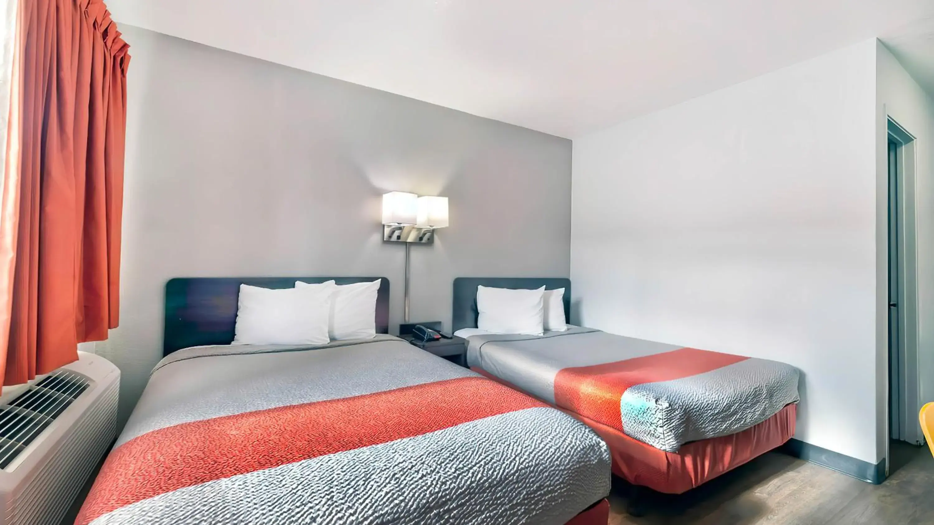 Quadruple Room - single occupancy in Motel 6-Gallup, NM Quadruple Room - single occupancy in Motel 6-Gallup, NM