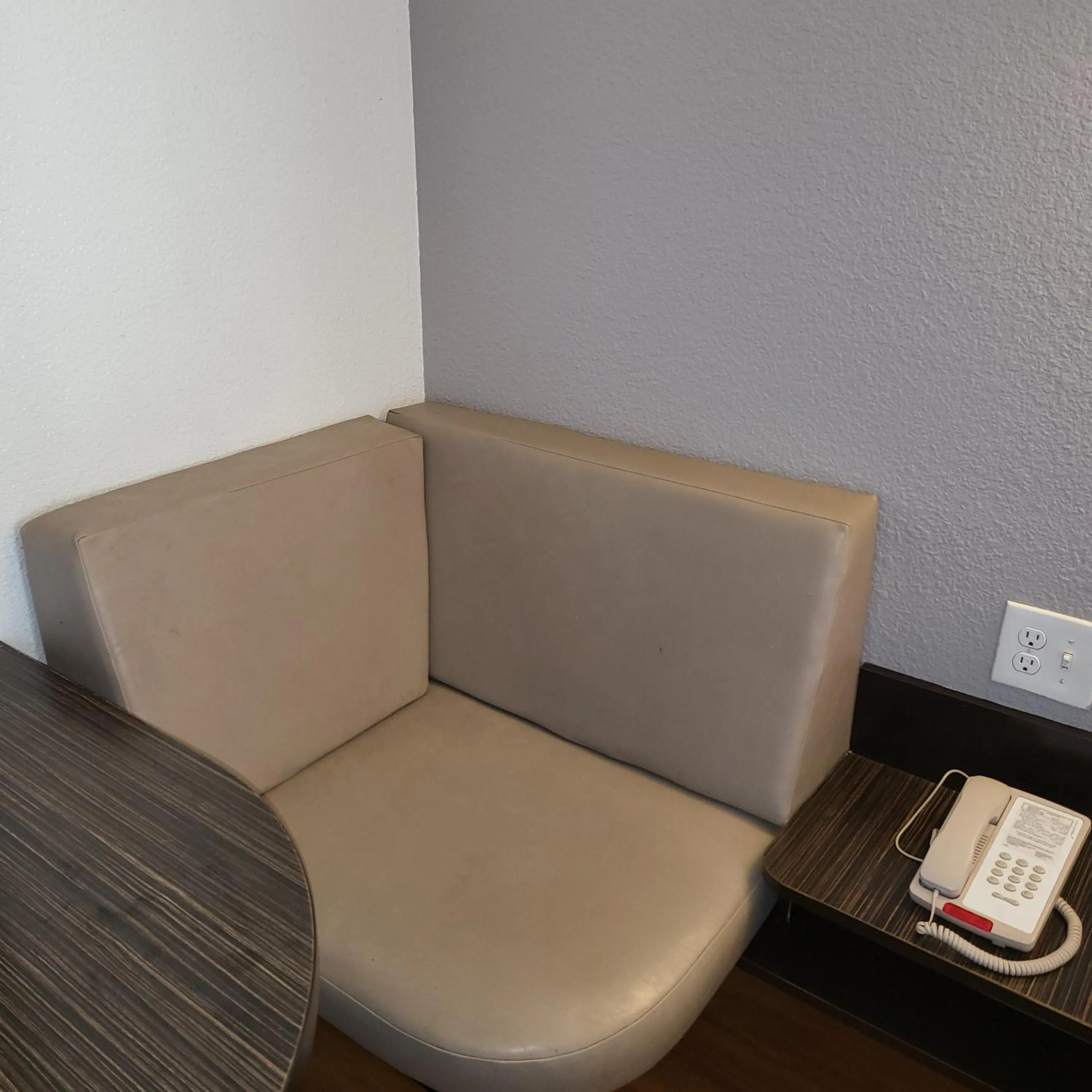 Bedroom in Motel 6-Santa Clara, CA