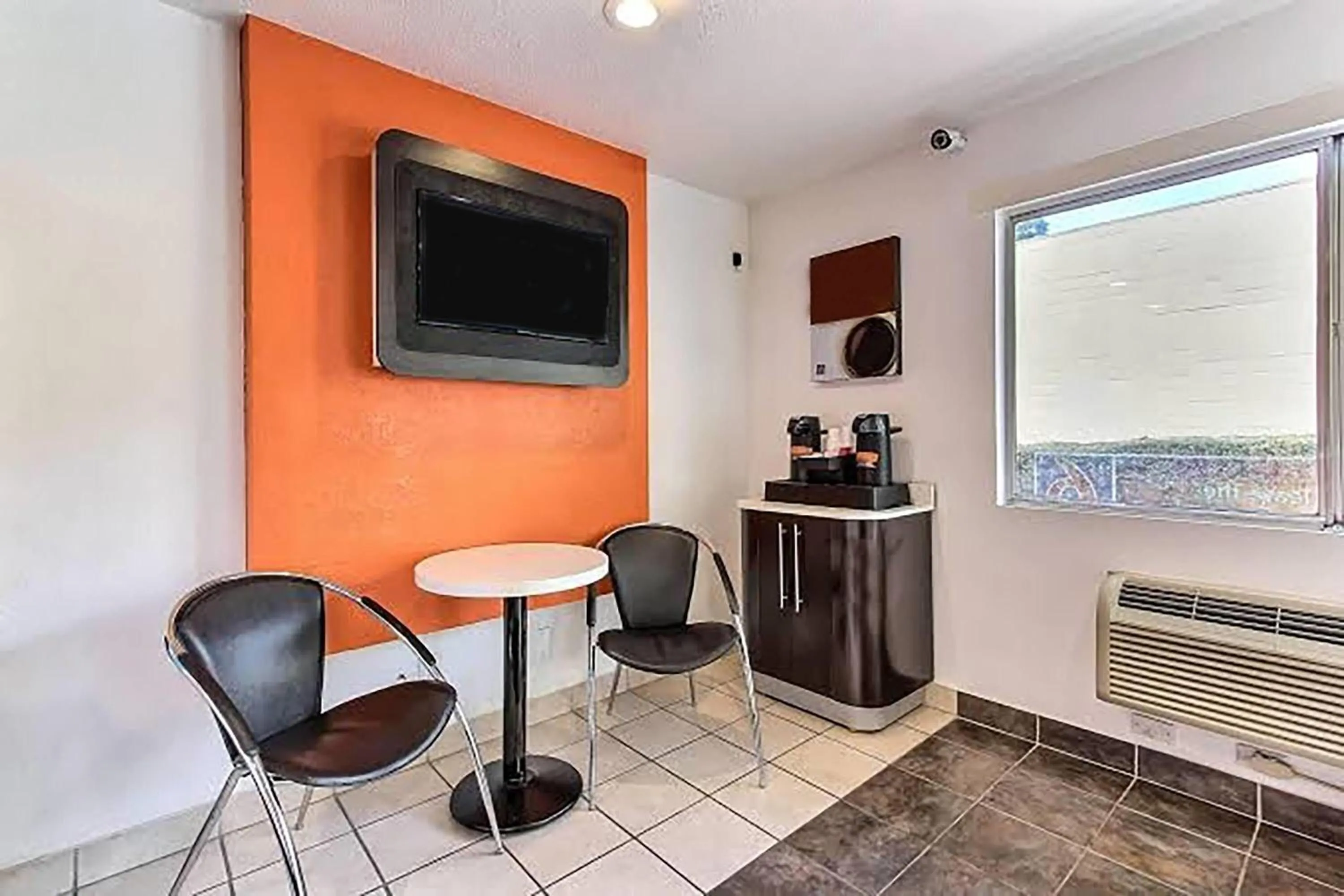 Lobby or reception in Super 8 by Wyndham Santa Clara