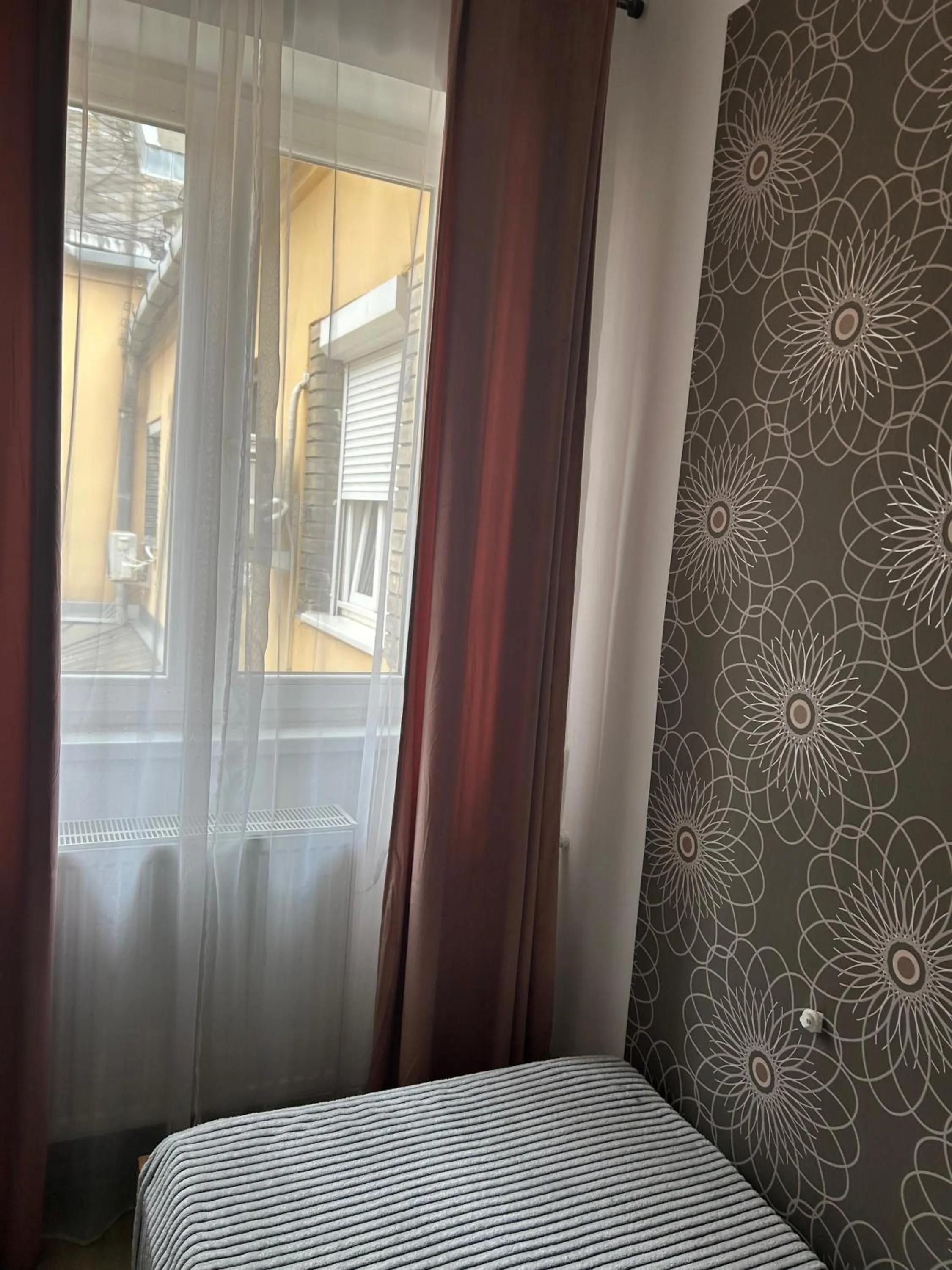 Bed in Diamond Astoria 4