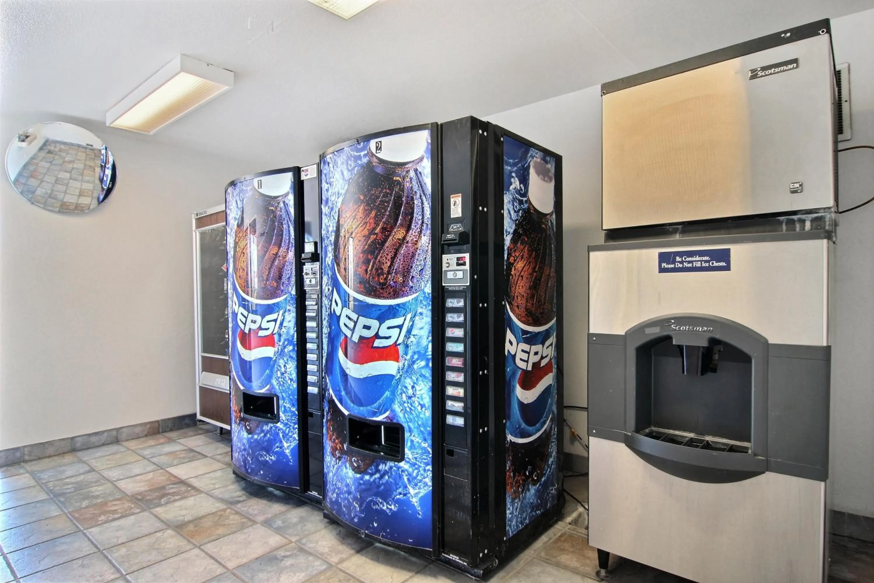 Food and drinks in Motel 6-Santa Rosa, NM