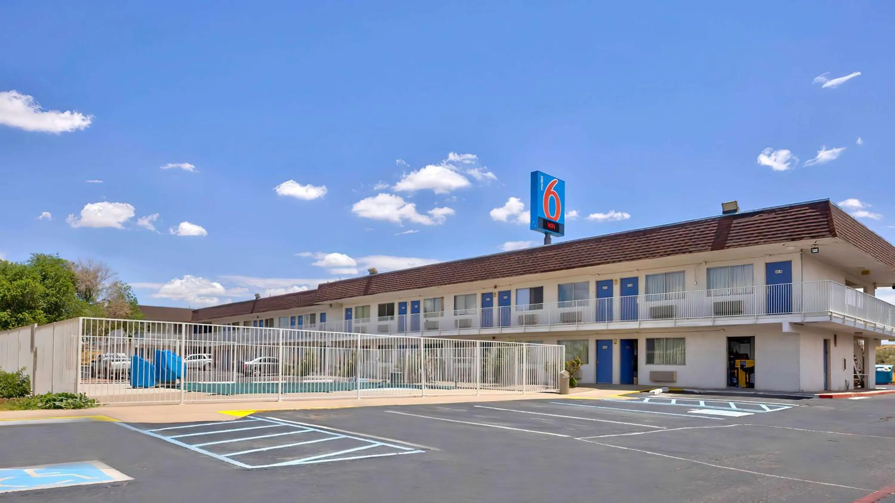 Property building in Motel 6-Santa Rosa, NM