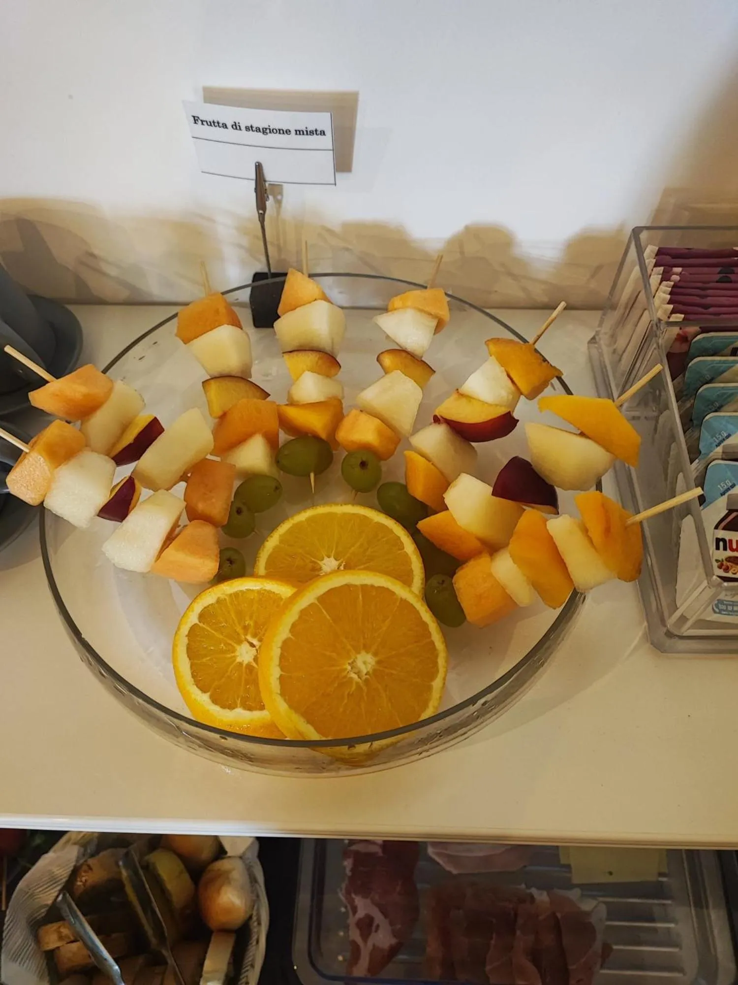 Breakfast in Al Faro Bianco B&B e Residence con parcheggio