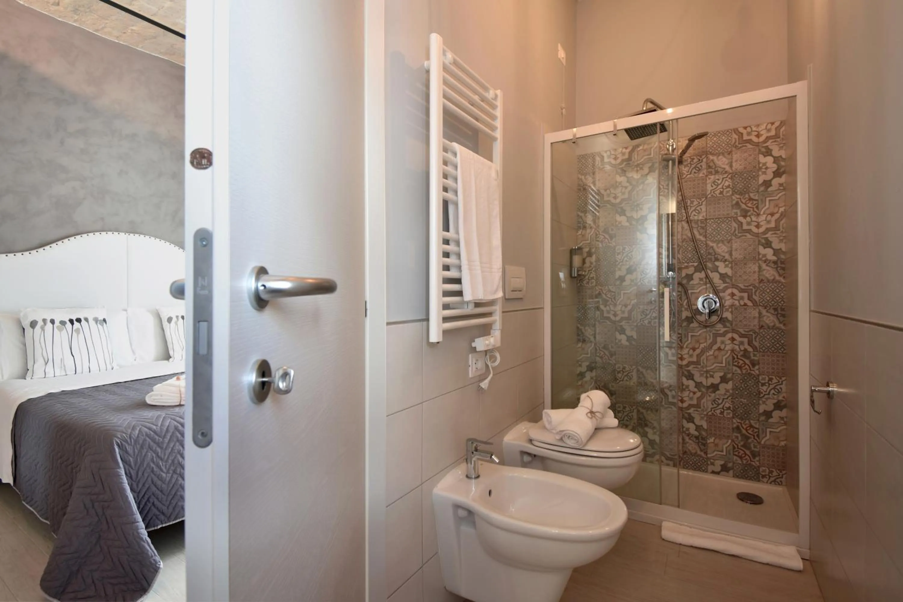 Bathroom in Al Faro Bianco B&B e Residence con parcheggio