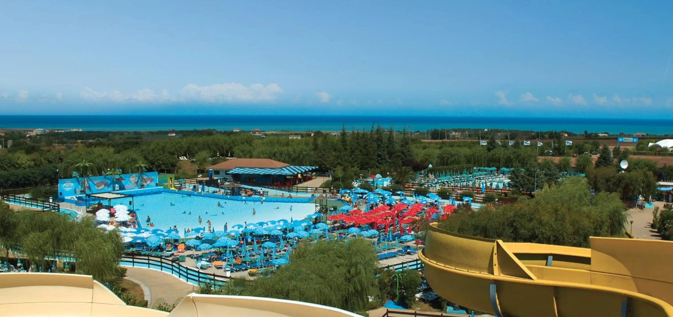 Aqua park in Al Faro Bianco B&B e Residence con parcheggio