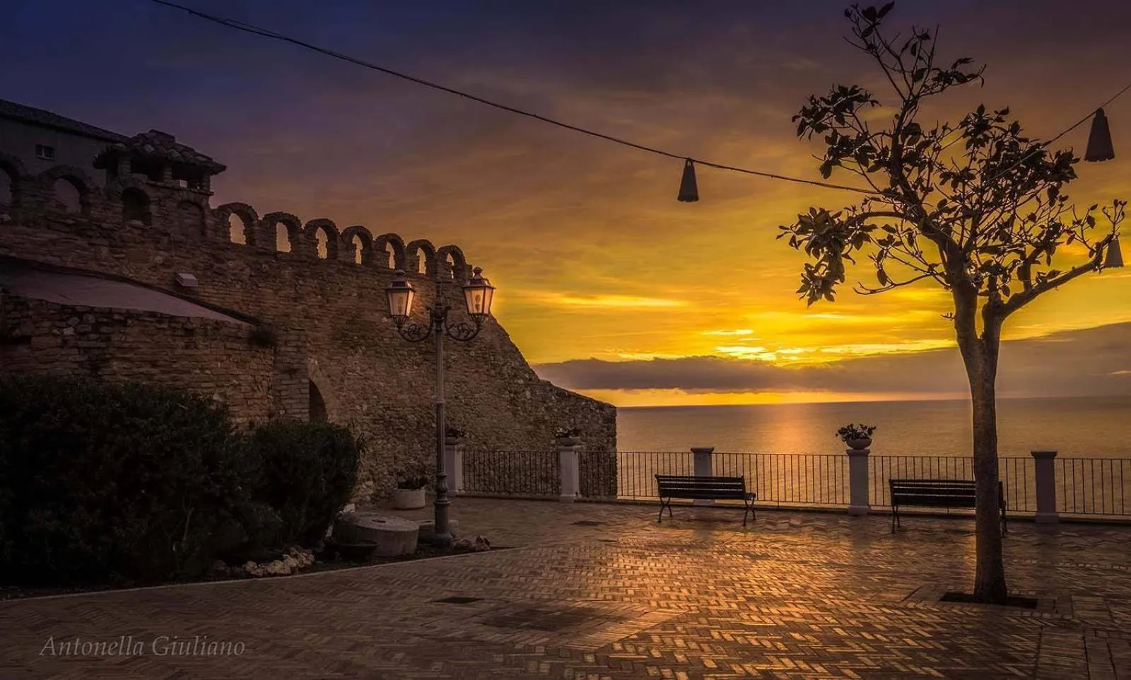 Restaurant/places to eat in Al Faro Bianco B&B e Residence con parcheggio