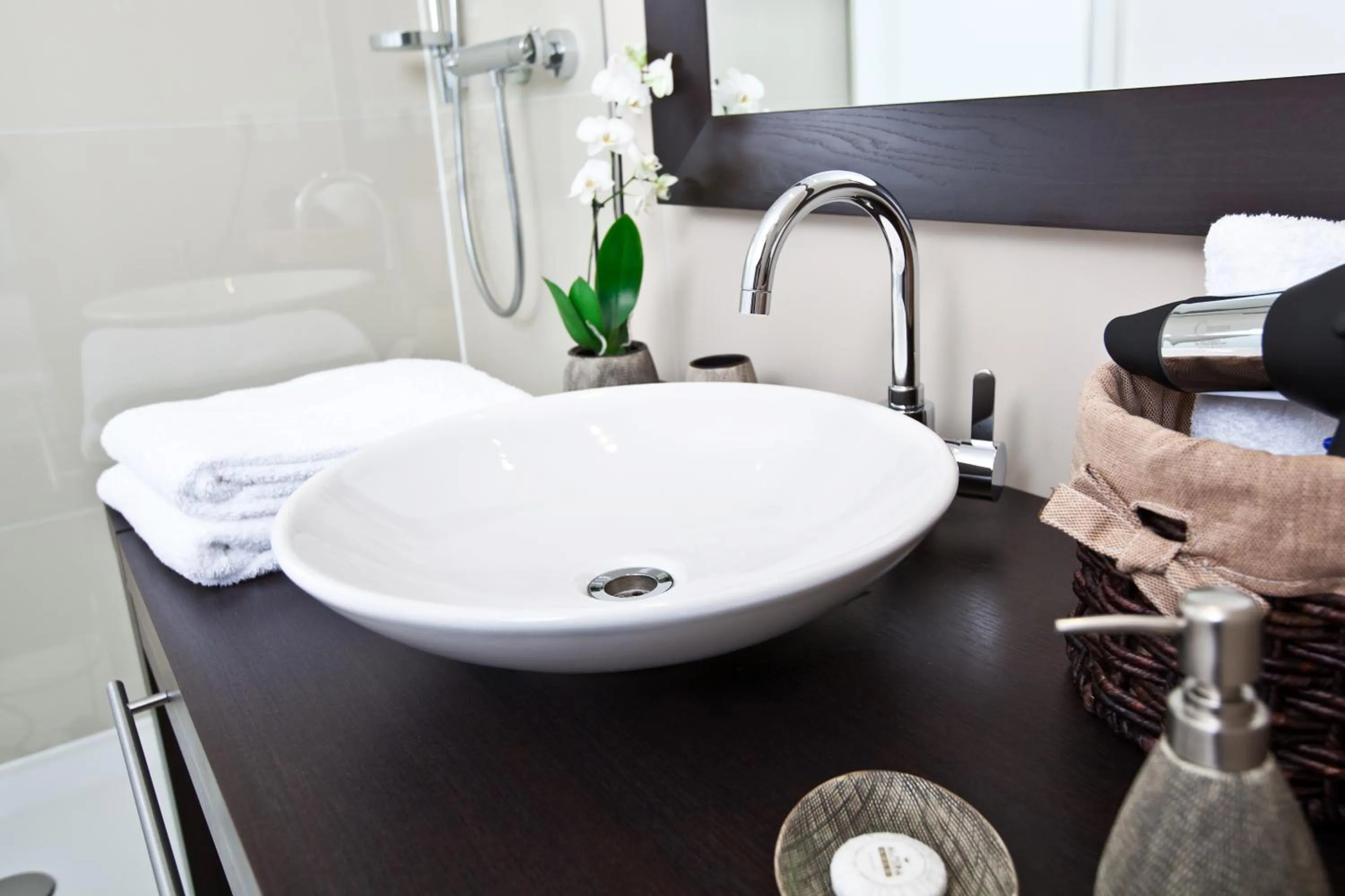 Shower in Goodman's Living