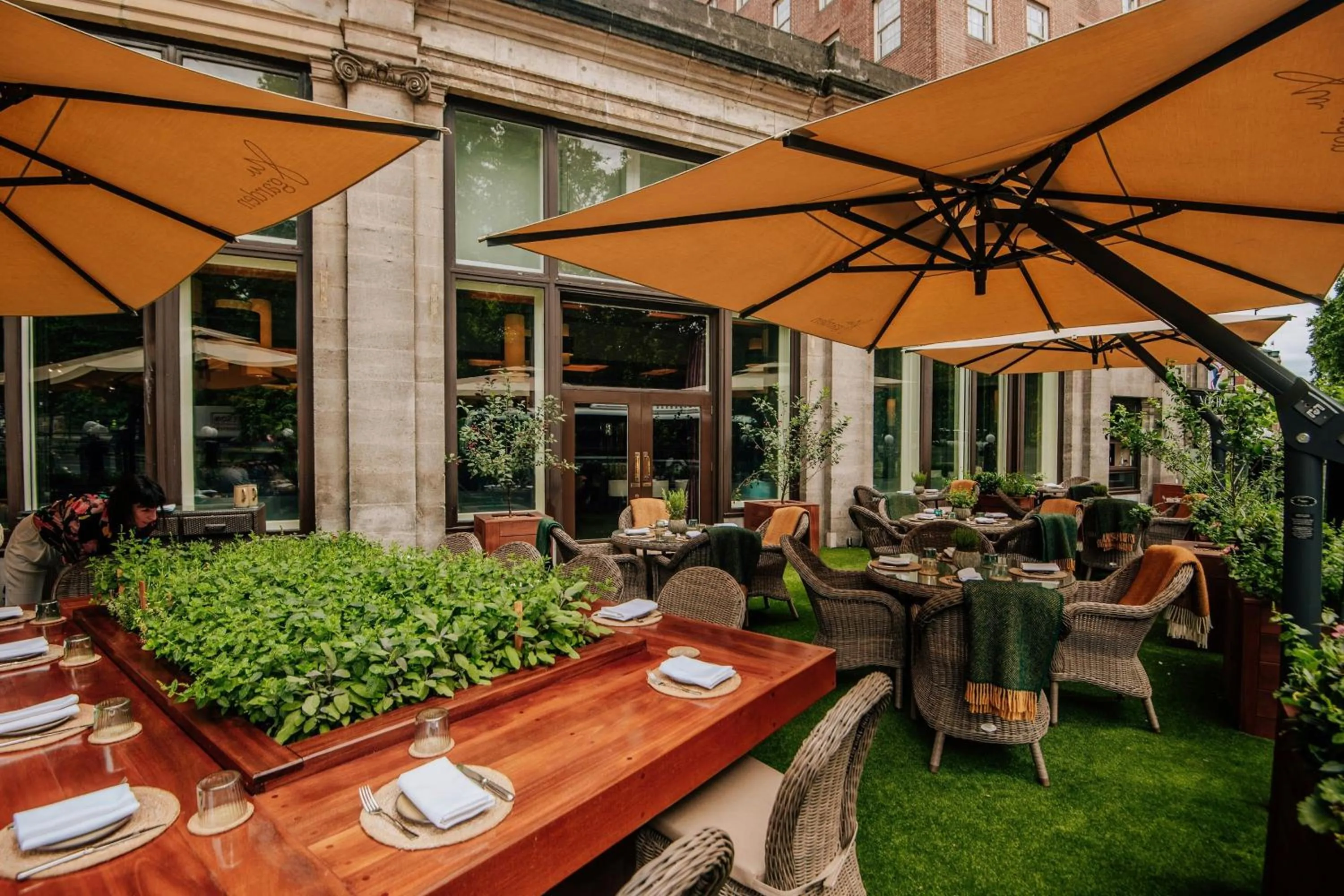 Restaurant/places to eat in JW Marriott Grosvenor House London