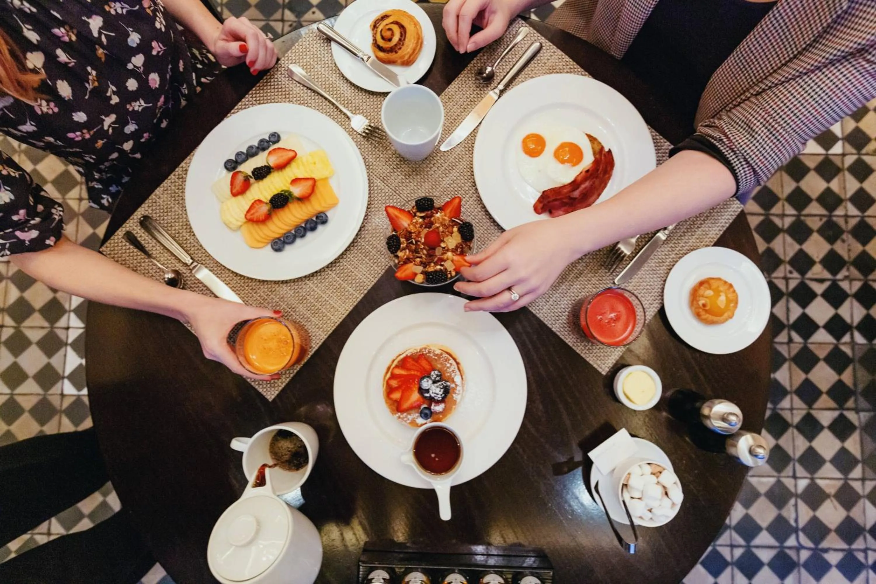 Breakfast in JW Marriott Grosvenor House London