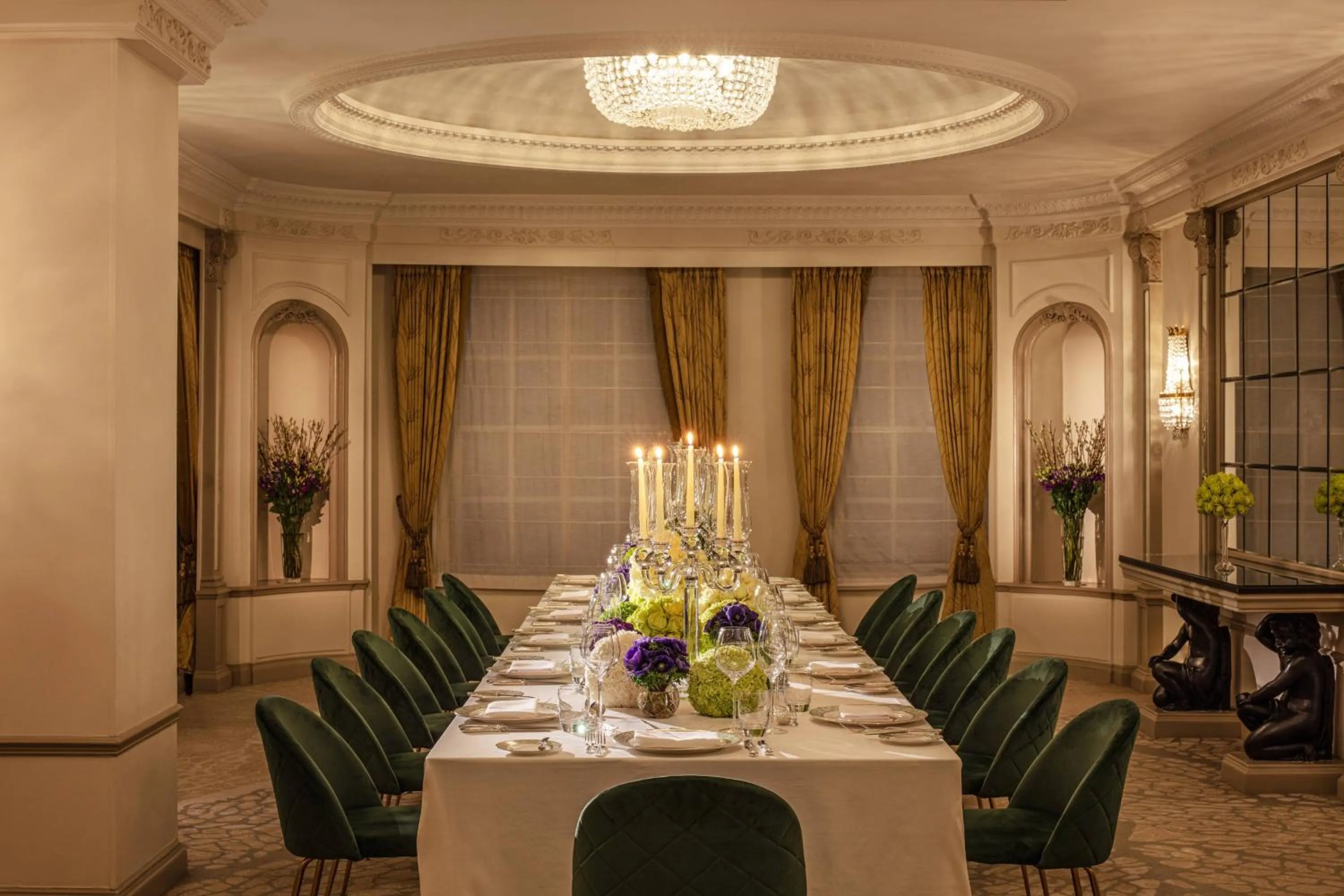 Meeting/conference room in JW Marriott Grosvenor House London