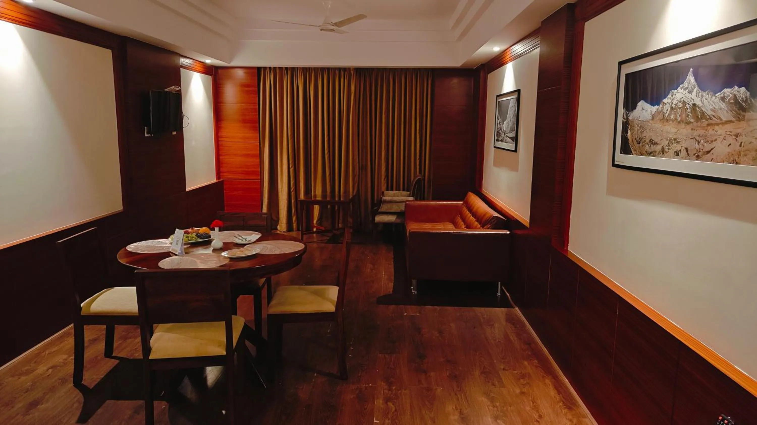 Living room in MM Legacy - A Bergamont Hotel, Kanchipuram