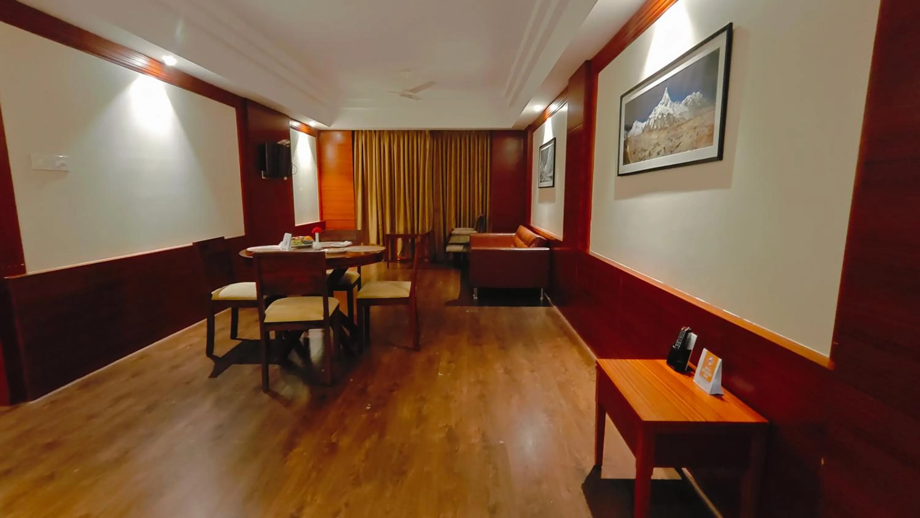 Living room in MM Legacy - A Bergamont Hotel, Kanchipuram