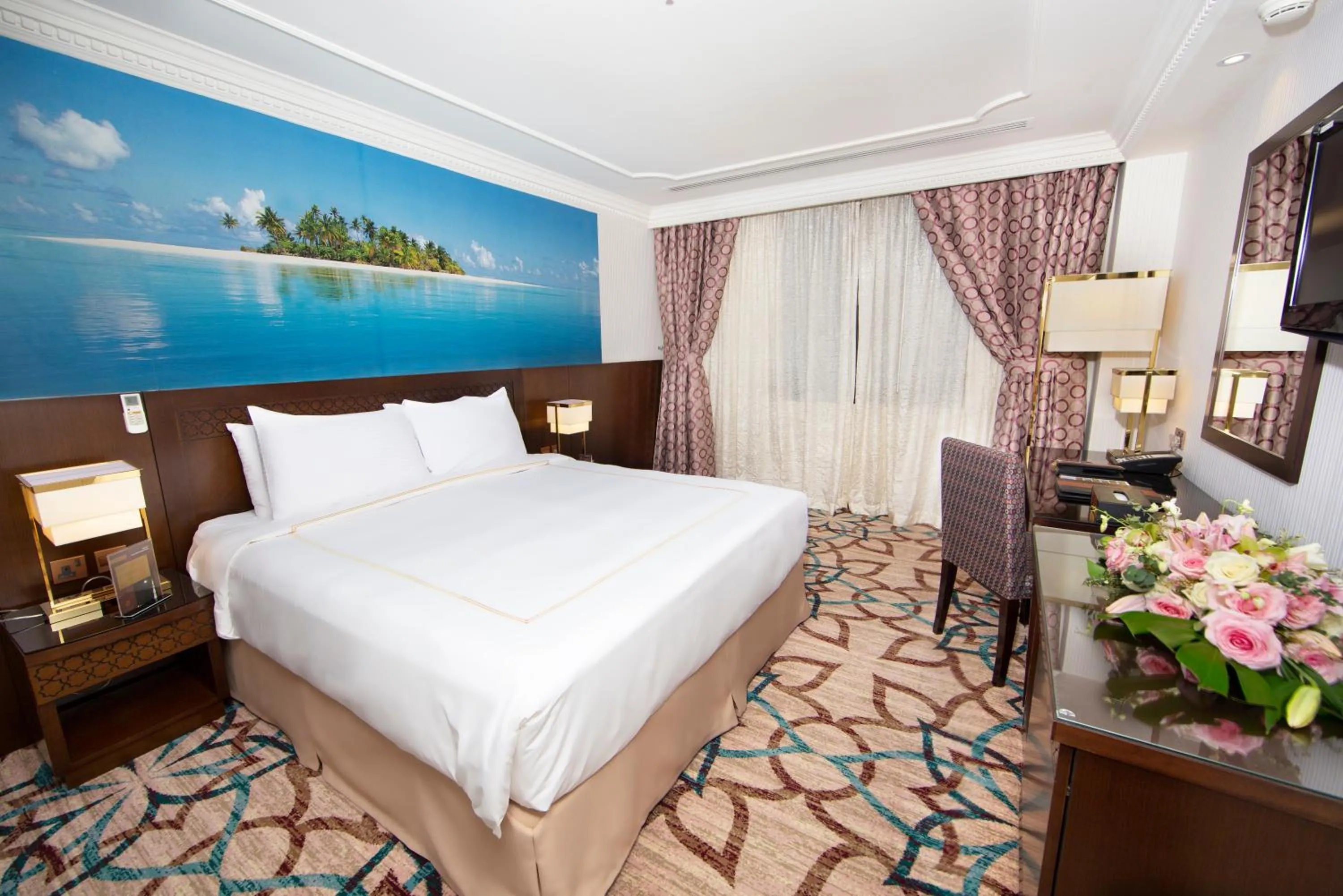 Bed in Dallah Taibah Hotel